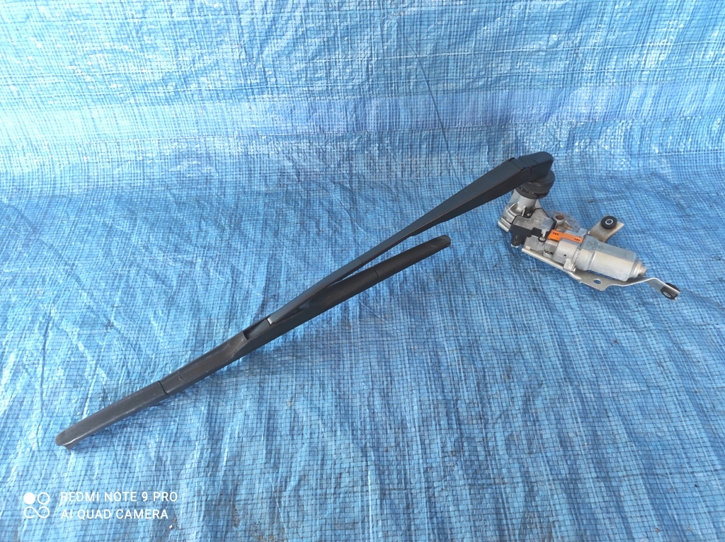 ДВИГУН ЗАДНЬОГО СКЛООЧИСНИКА HONDA CIVIC IX