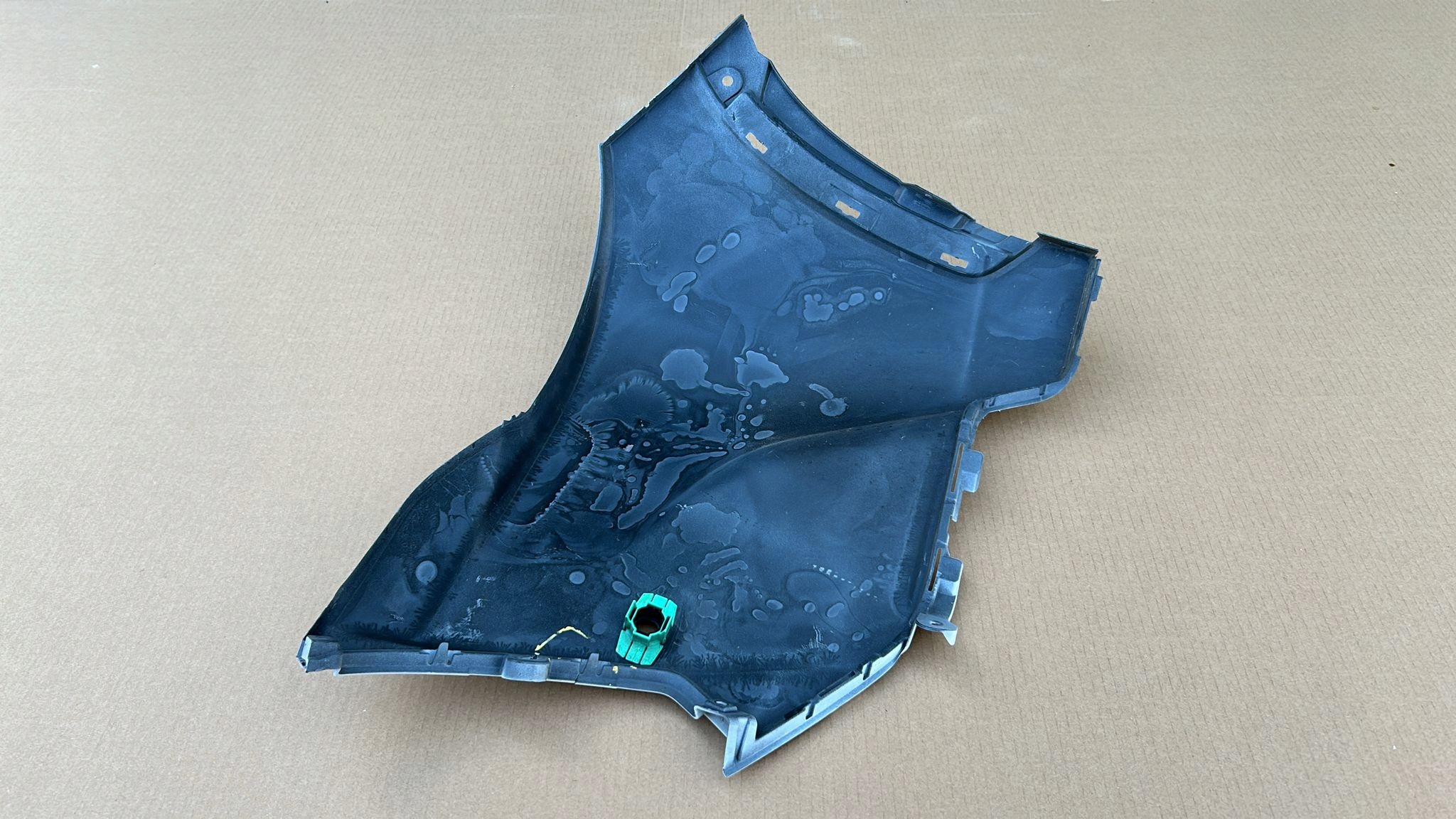 corner of a bumper PDC right front front TOYOTA COROLLA CROSS 21
