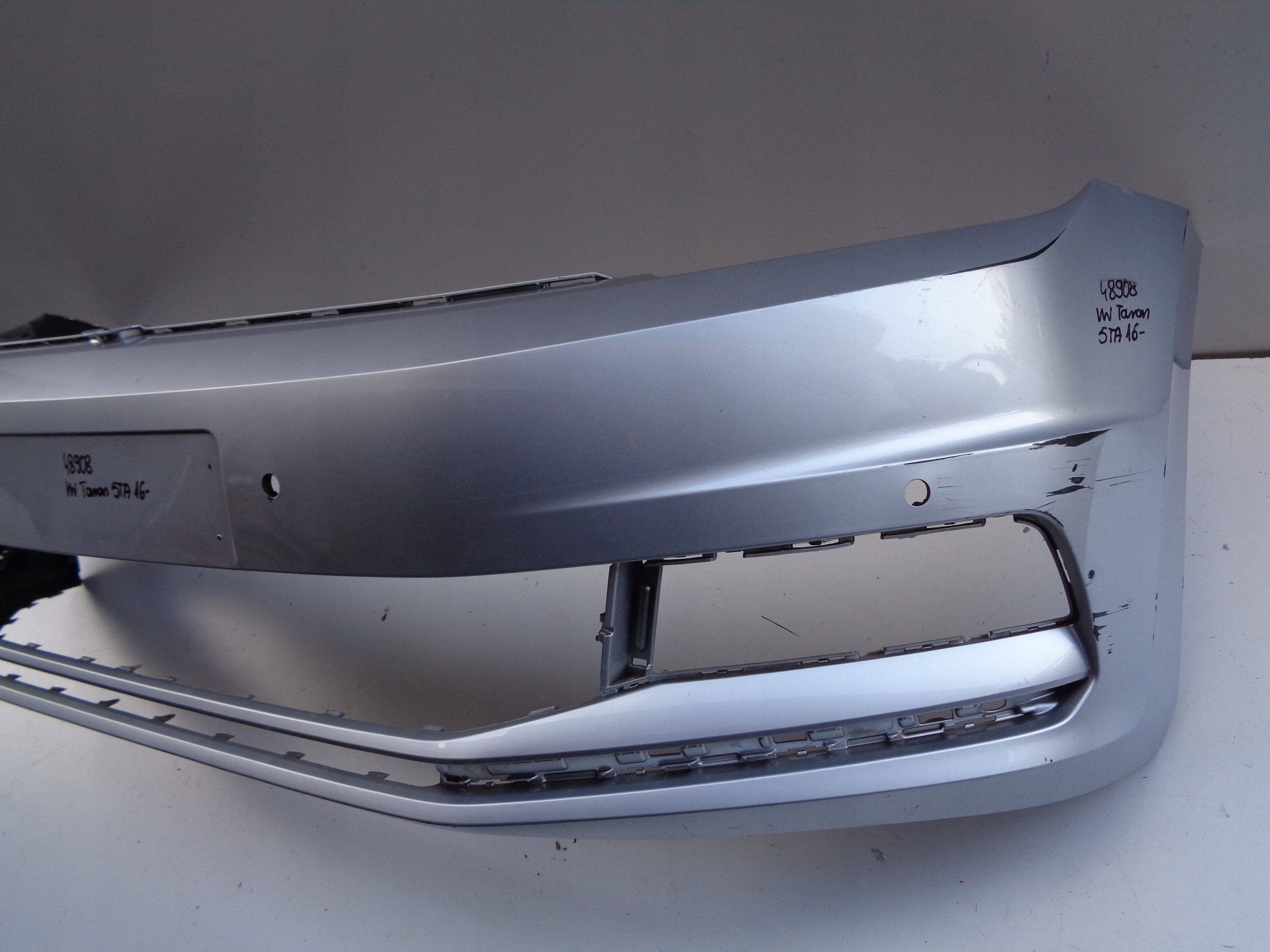 Frontstoßstange VW TOURAN 5TA 16- NR 48908
