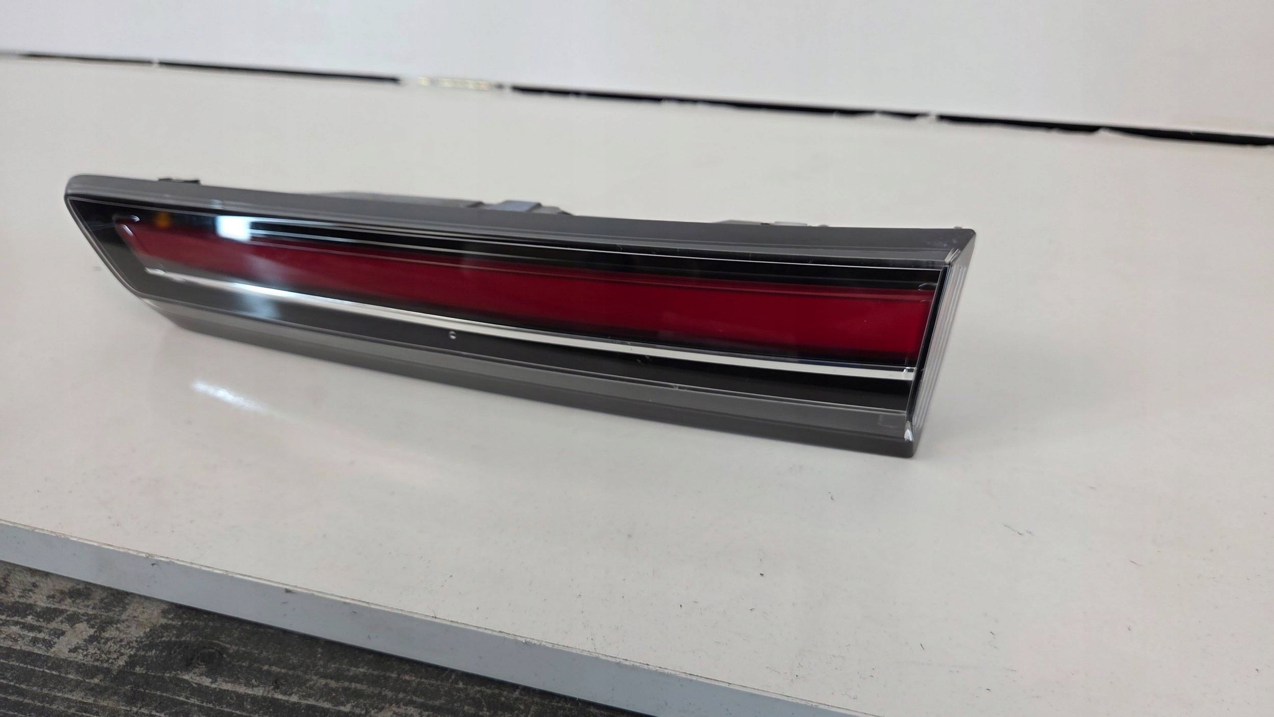 Opel Mokka B 2 II LED right rear part light rear w klapie
