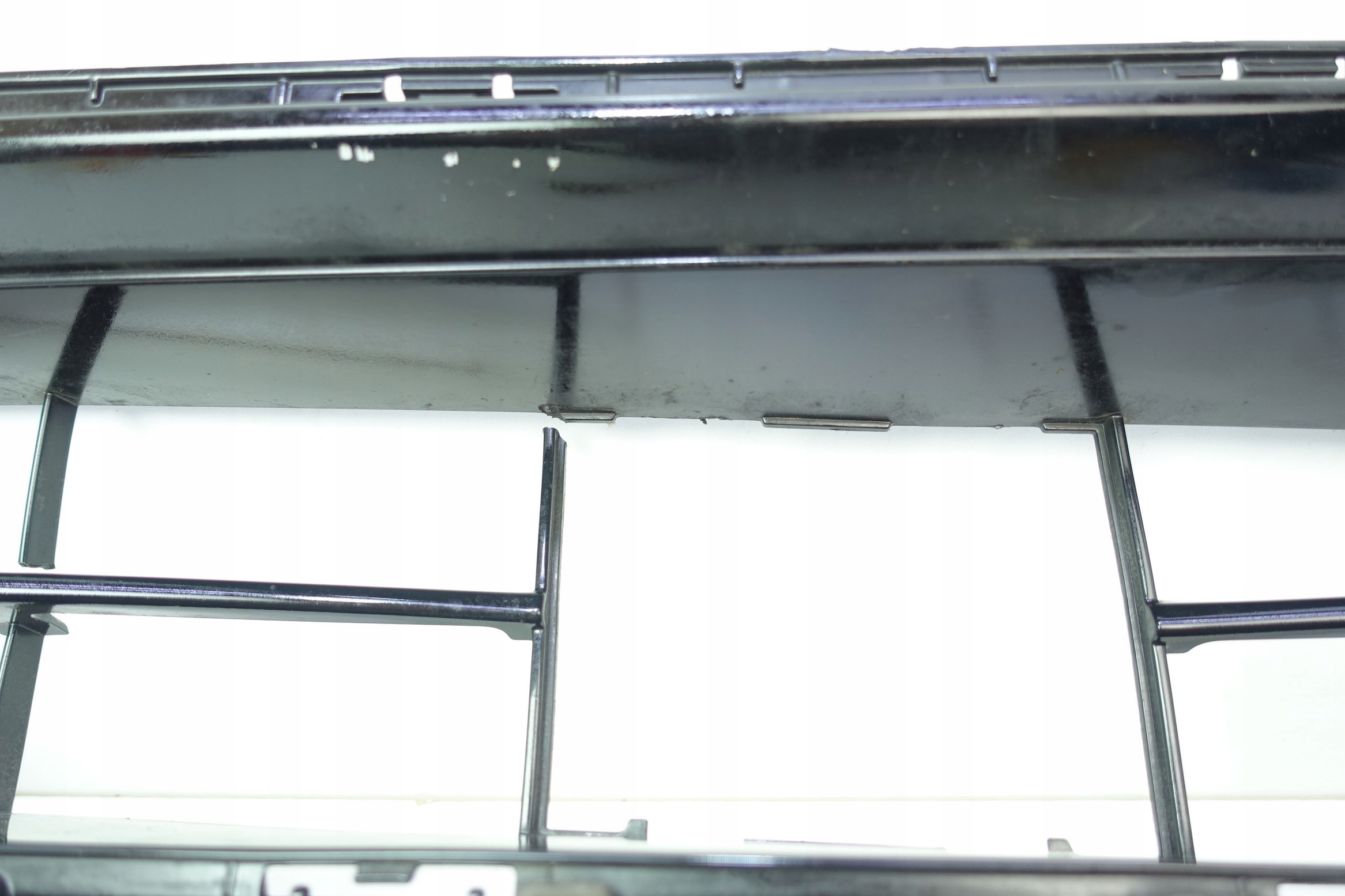 Lüftungsgitter mitte der Stoßstange FORD KUGA III MK3 ST-LINE