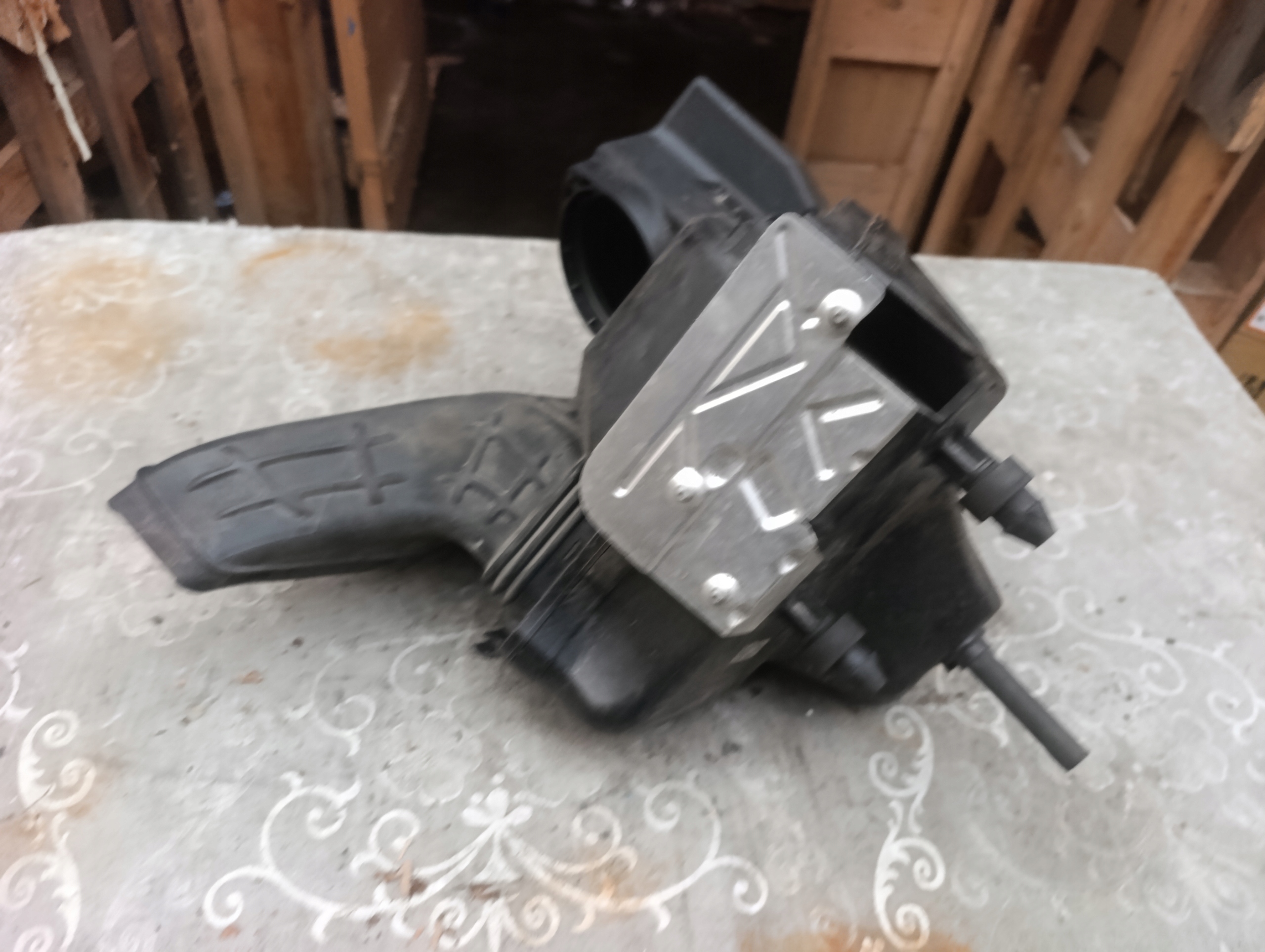 Gehäuse filter luft AUDI A4 B8 2.0TFSI 8K0133837AC 8K00133843E