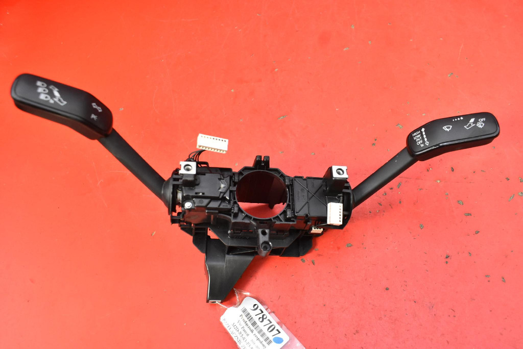 Commodo essuie glace PAJAK 3Q0953521CS VW PASSAT B8 Berline 14-20