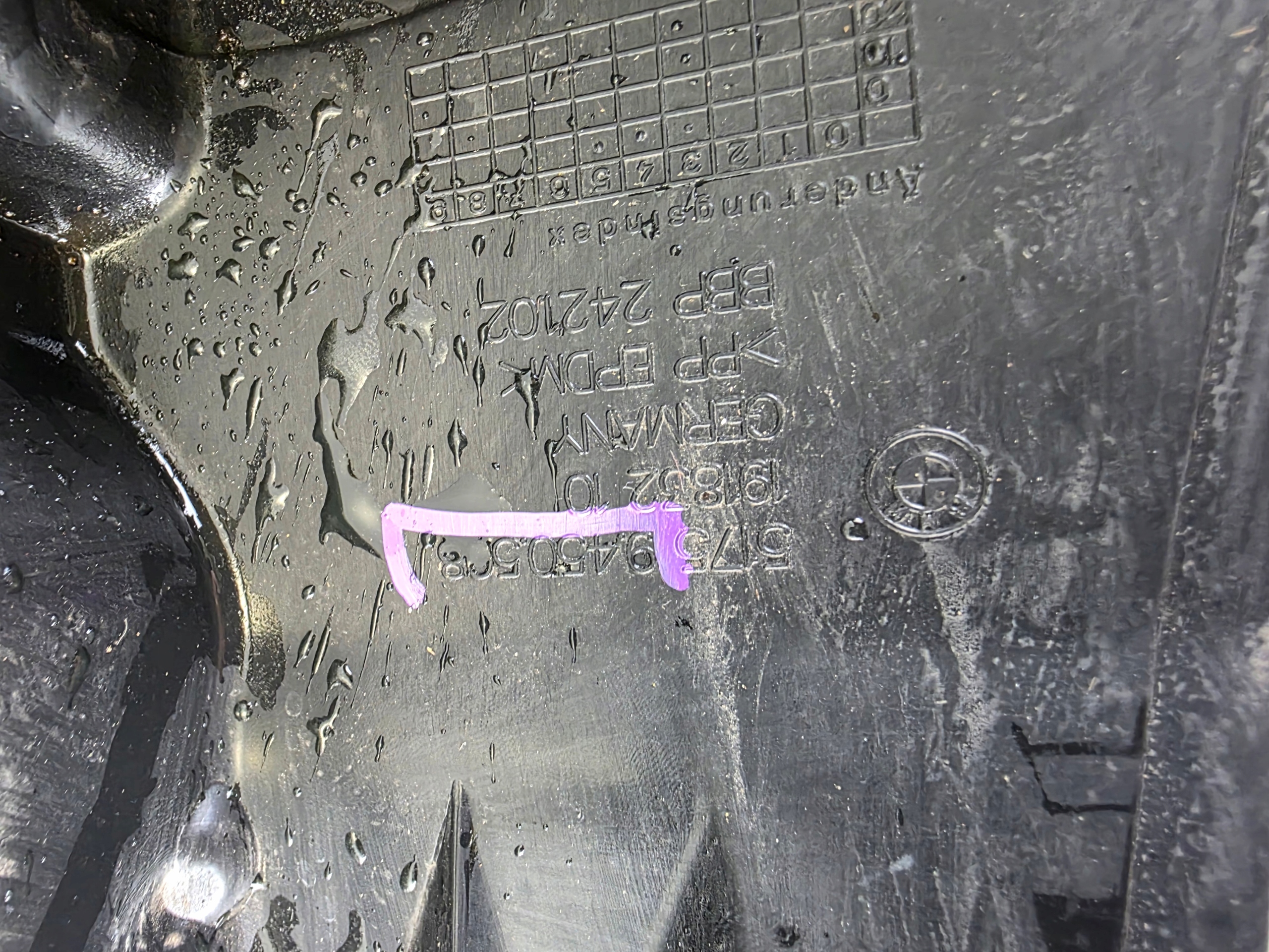 abdeckung Blende Abdeckung Unterfahrschutz rechts BMW X1 U11 9450508