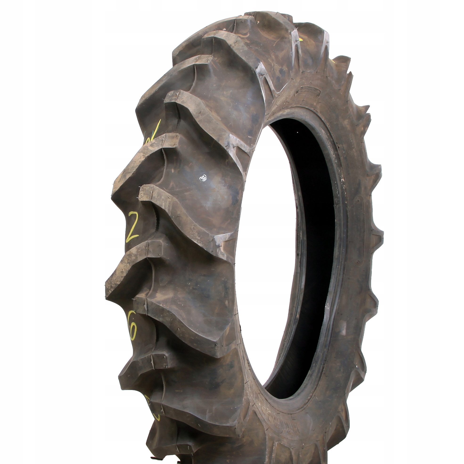 Сельскохозяйственная шина 9.5-24 Bridgestone LUG-F (idW260)