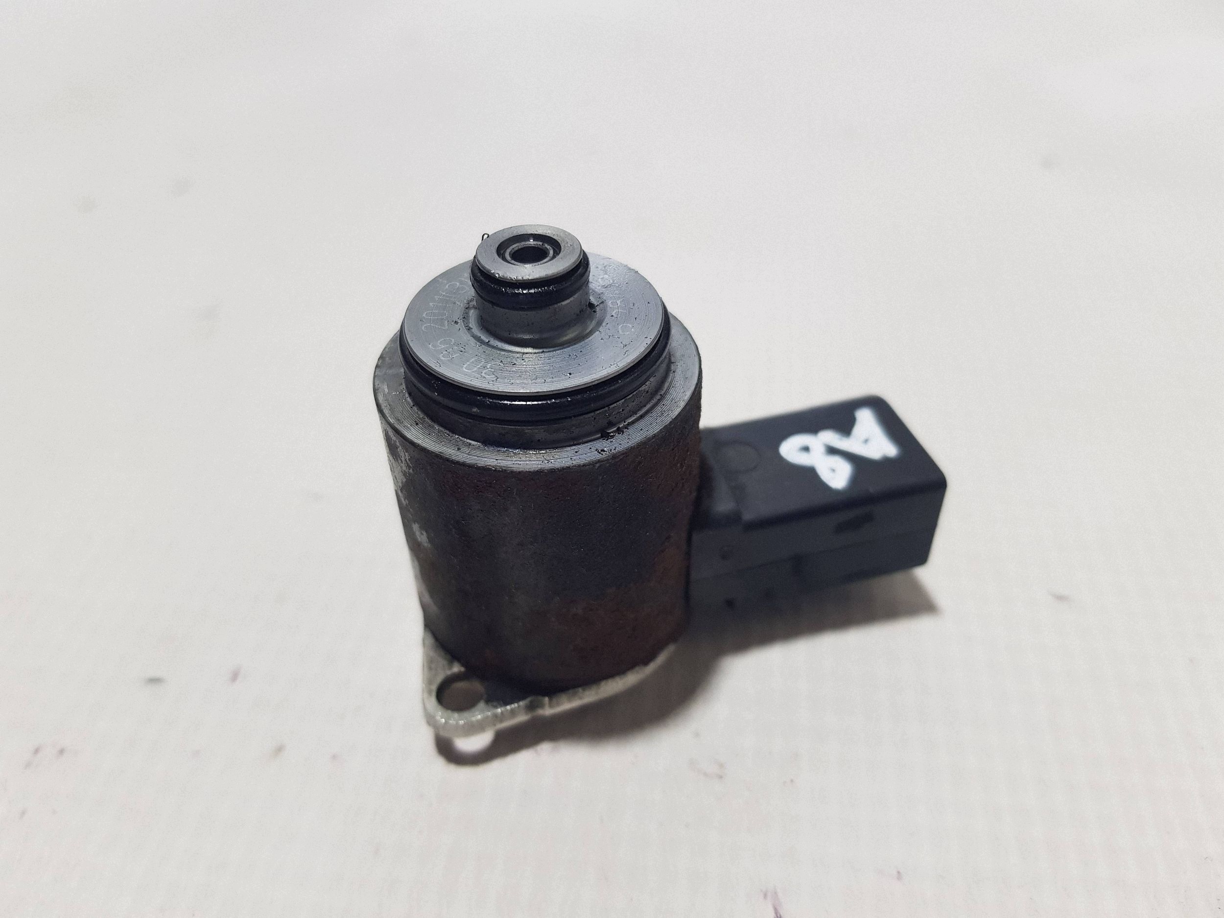 Sensor Sensor MAGLONICY PRZEKLADNI Servotronic Audi A8 D4 4H 02626605