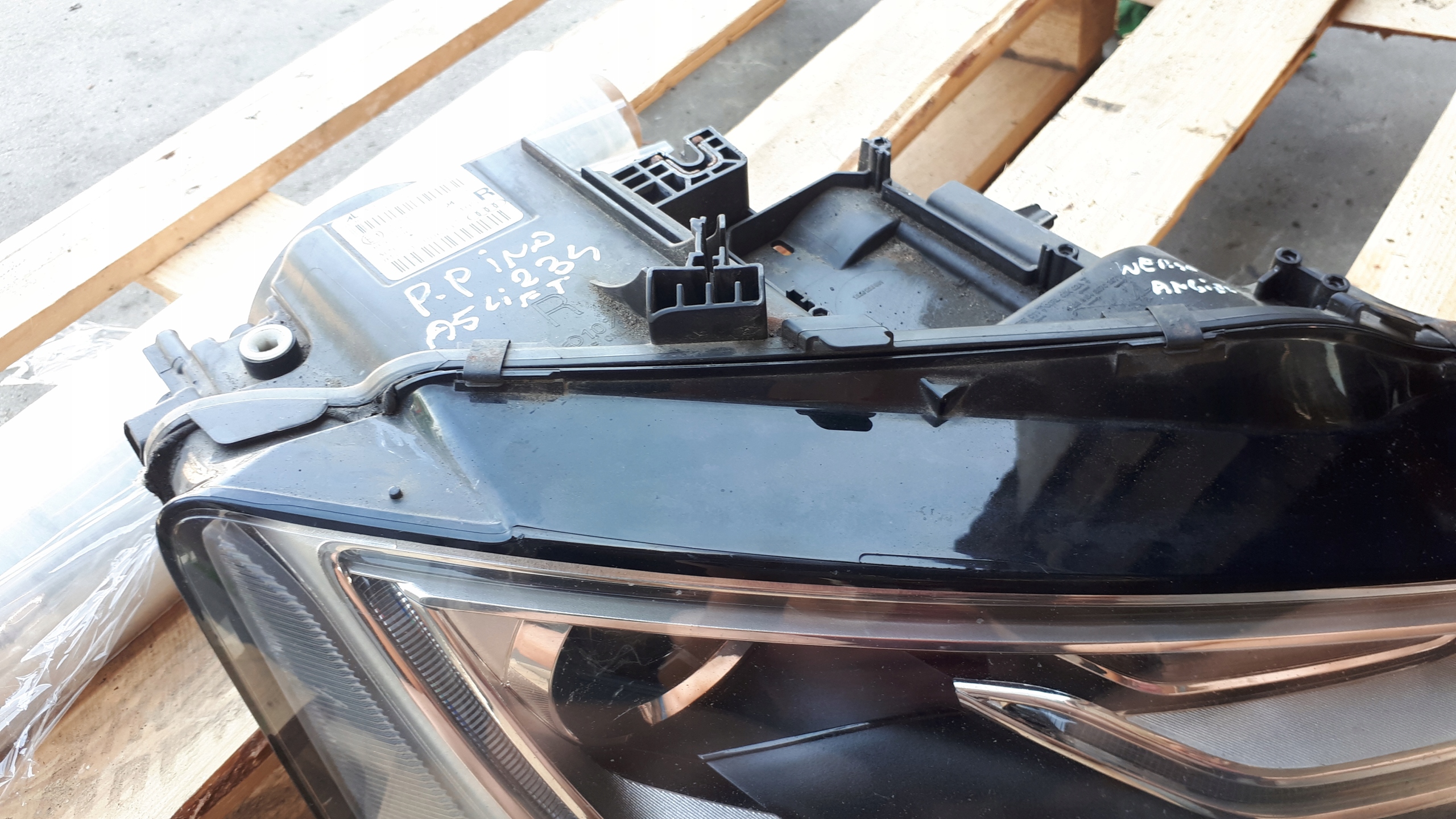 A5 8T LIFT light right right front XENON UK