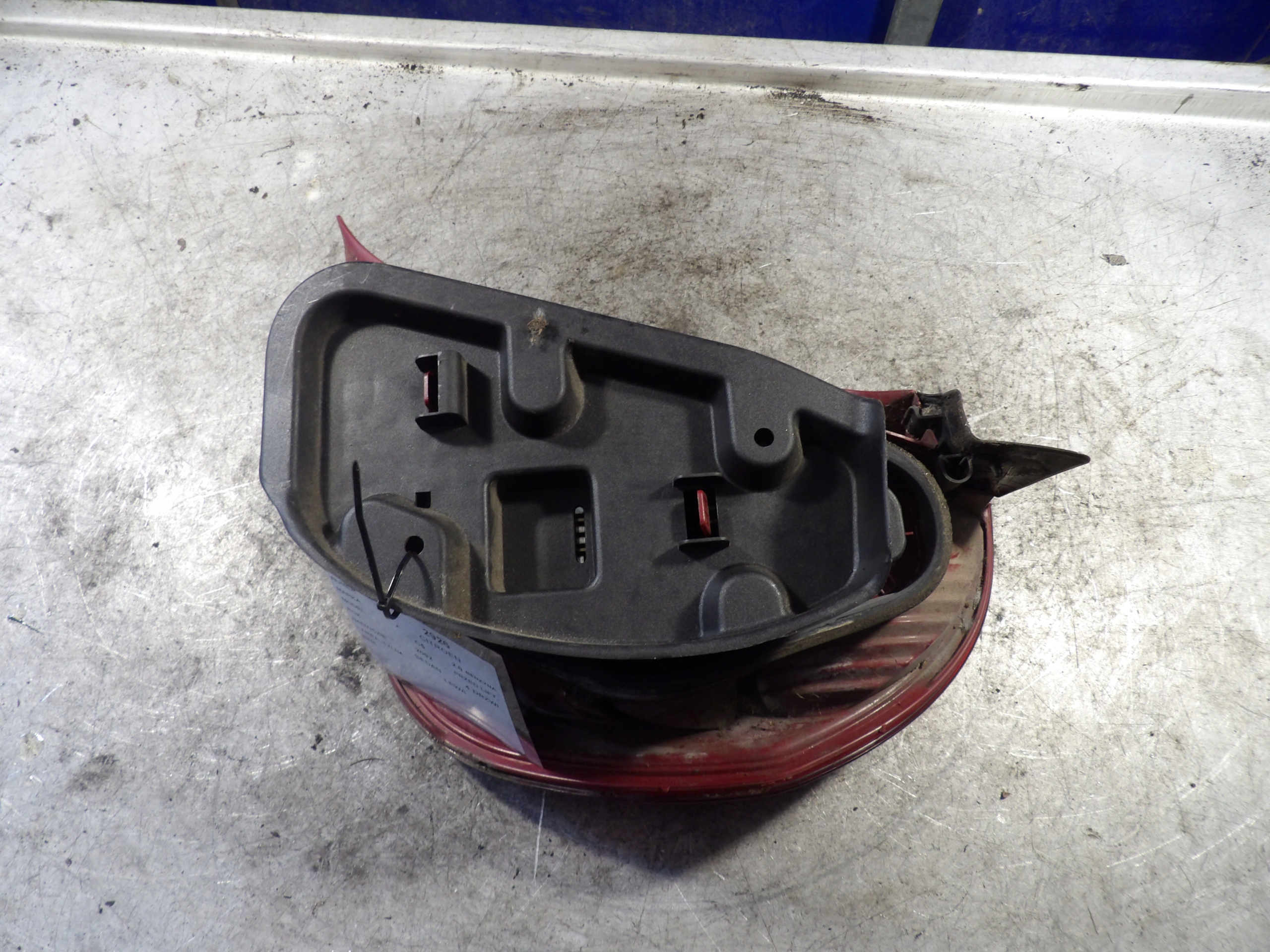 Citroen C5 and light rear left sedan 9632646780