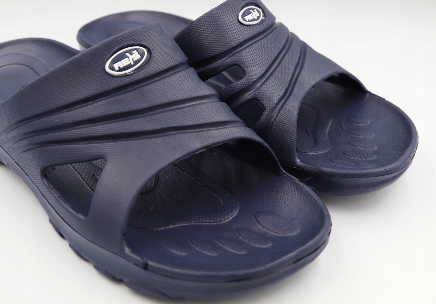 KLAPKI MĘSKIE BASENOWE PLAŻOWE DO DOMU LEKKIE 41 Oryginalne opakowanie producenta folia