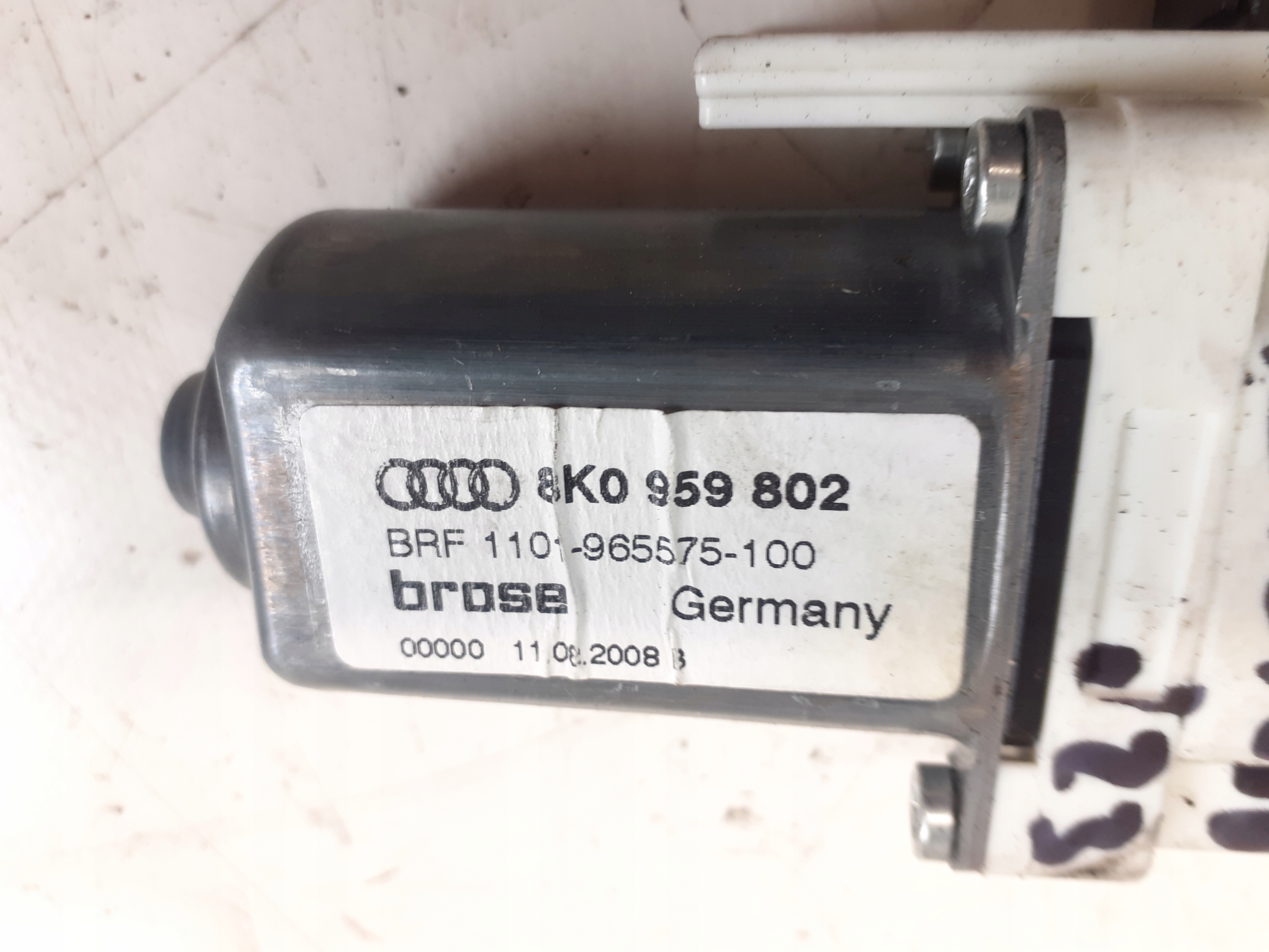 mini motor windows right front AUDI A4 B8 8K0959802