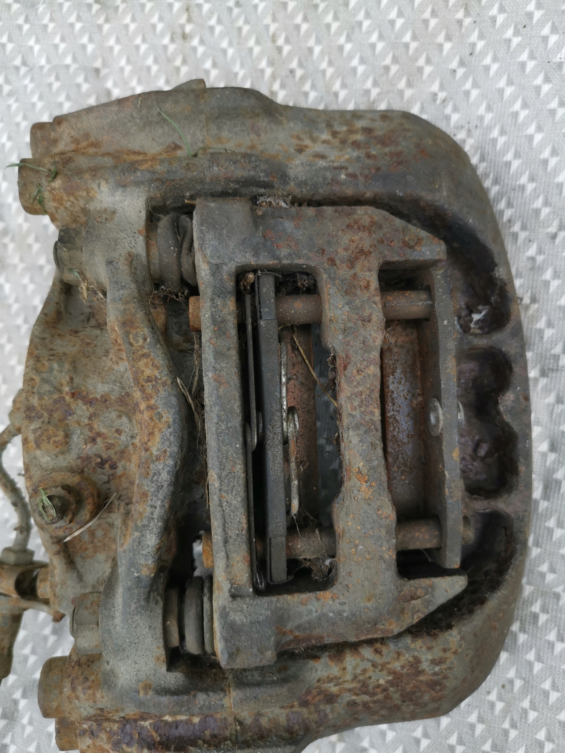 VW T4 caliper brake front 2.5TDI right left front