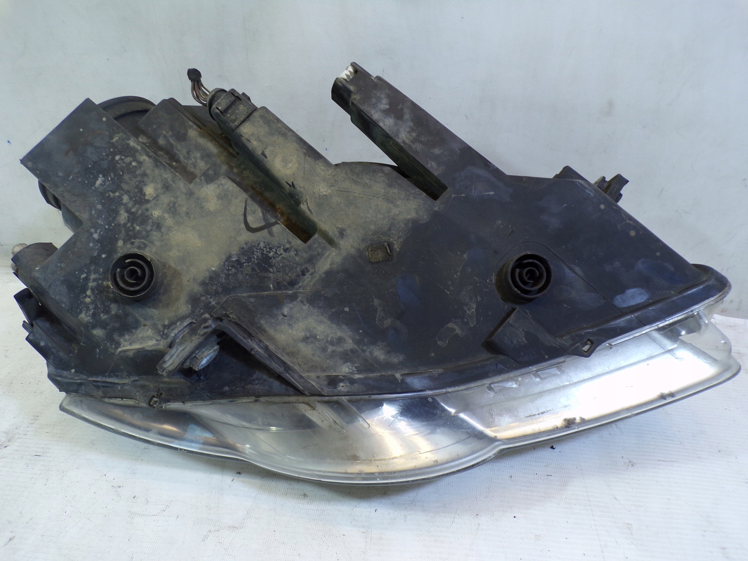 light front front left VOLKSWAGEN PASSAT B6 (3)(K)