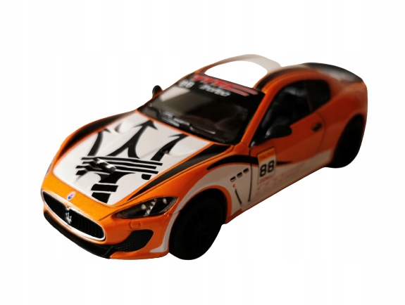 

Kinsmart 1:38 Maserati GranTurismo MC Stradale