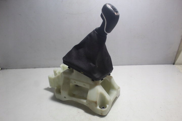 РУЧКА ВАЖЕЛЯ ПЕРЕМИКАННЯ ПЕРЕДАЧ KIA CEED III