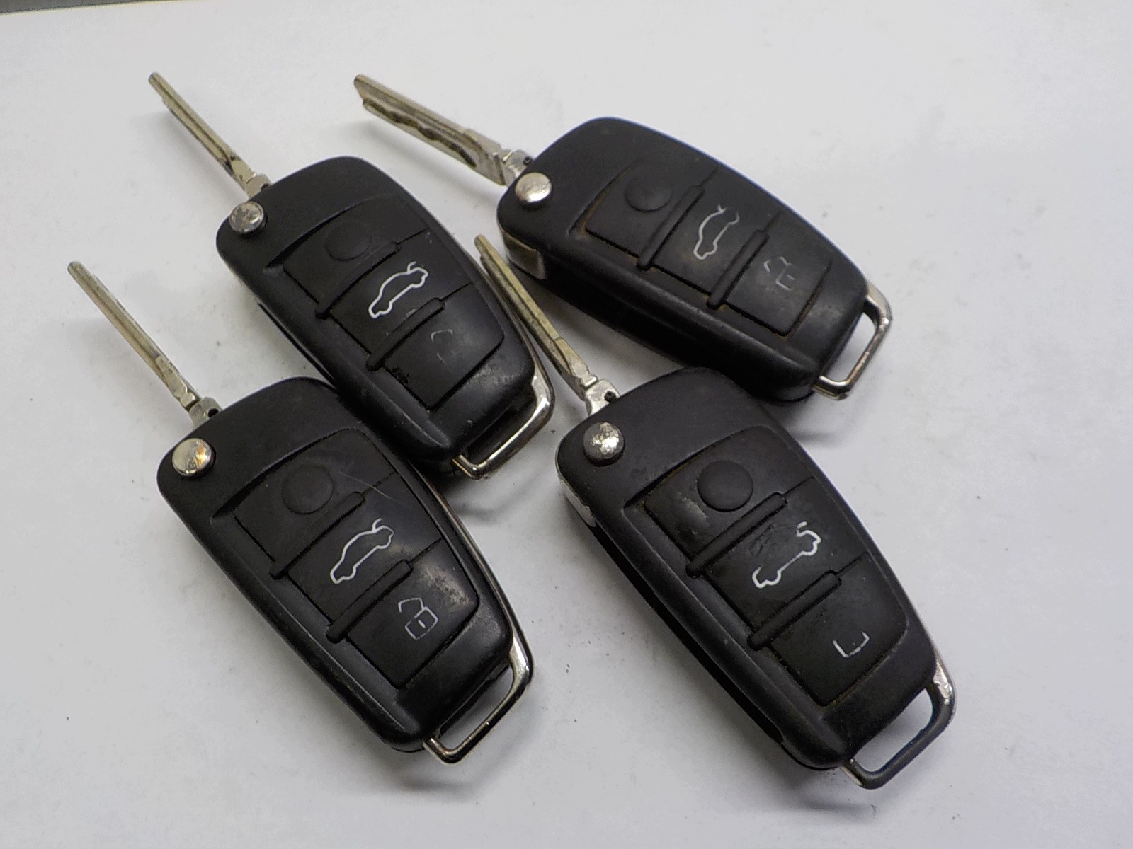 AUDI A3 II 8P key PILOT 434 MHZ