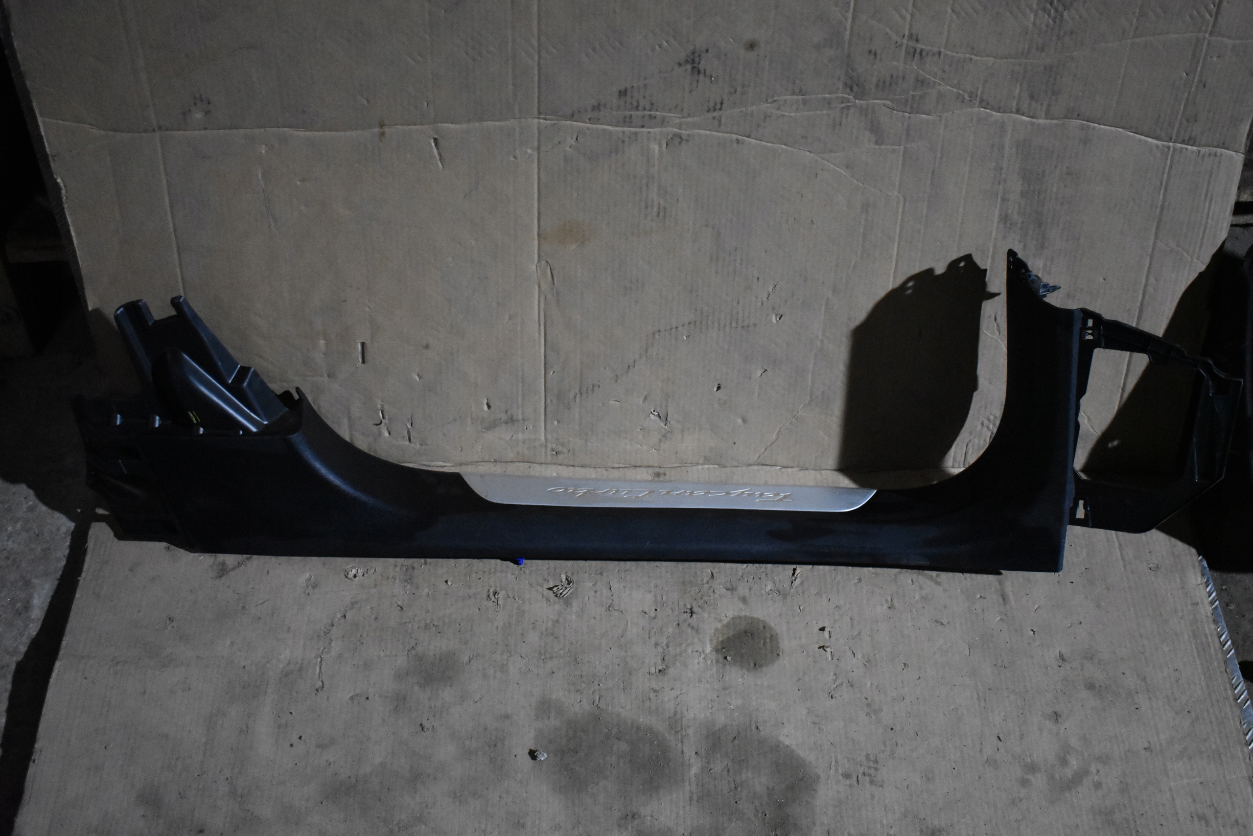 moulding cap threshold front left PORSCHE TAYCAN TURBO 1