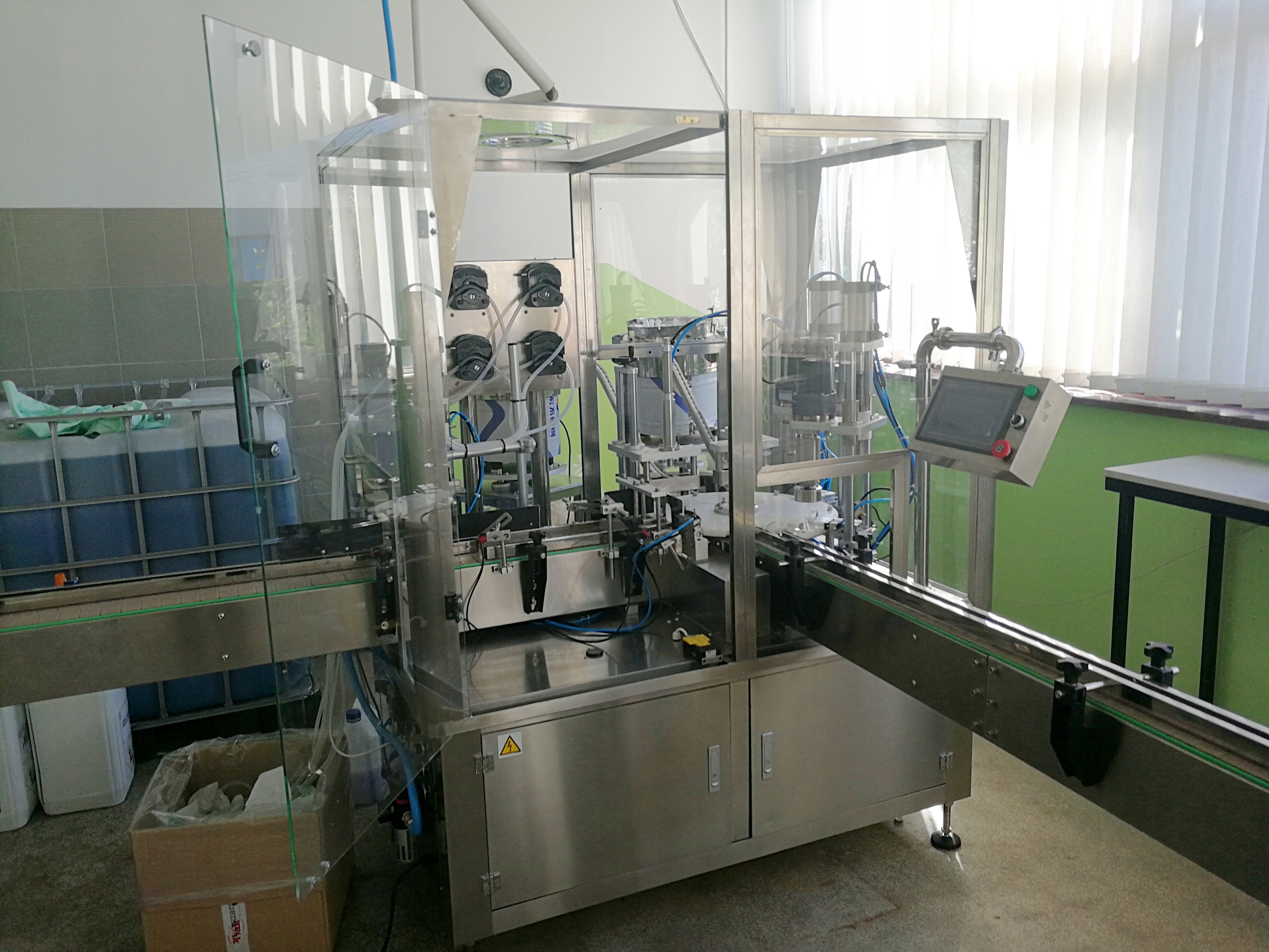 AUTOMATYCZNA LINIA ROZLEWAJĄCA POMPY PERYSTALTYCZNE 4 GŁOWICE Marka inny