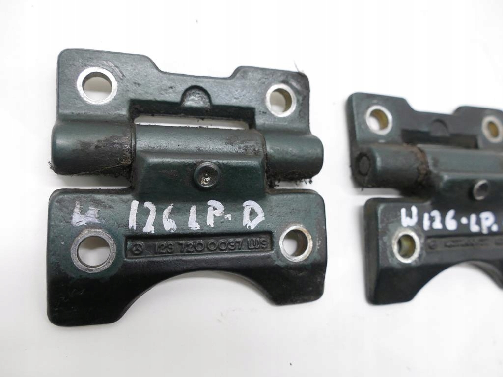 MERCEDES S W126 hinges door left front KOMPLET