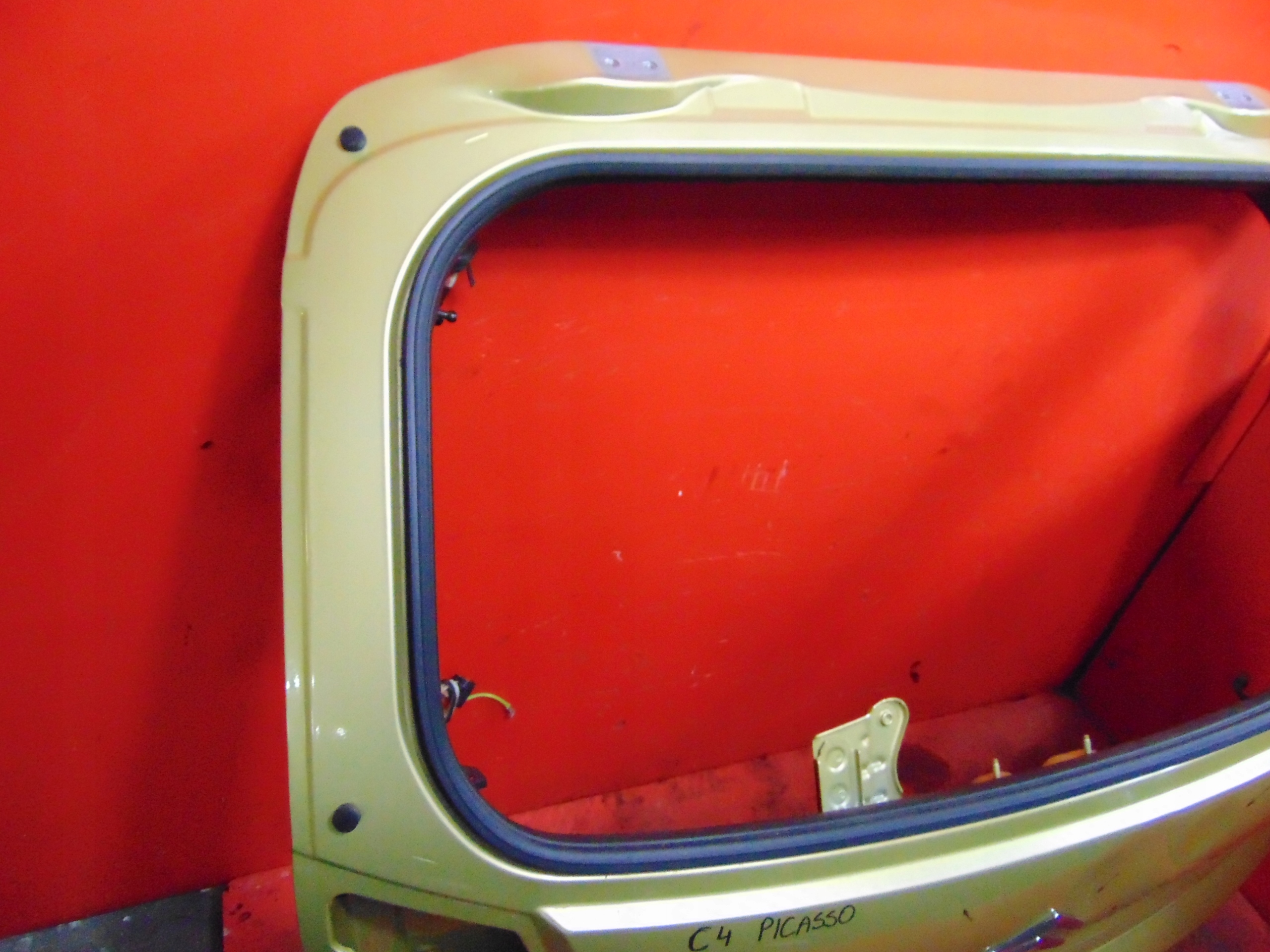 CITROEN C4 PICASSO and 1 trunk door boot KAQC