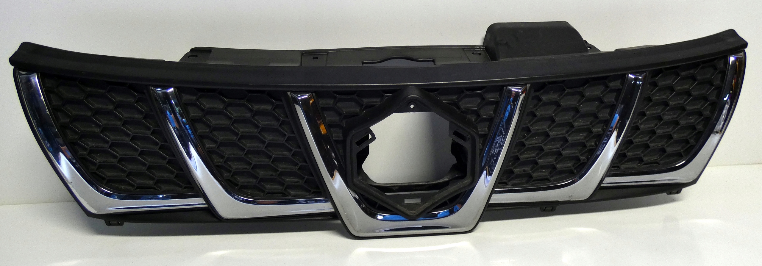 72121-54P0 - SUZUKI VITARA 3 III 2015-2018 ГРИЛЬ РЕШІТКА