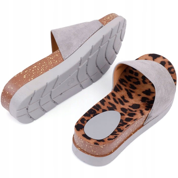 

Klapki ciemno szare 3 Dimka Ciemno szary 37