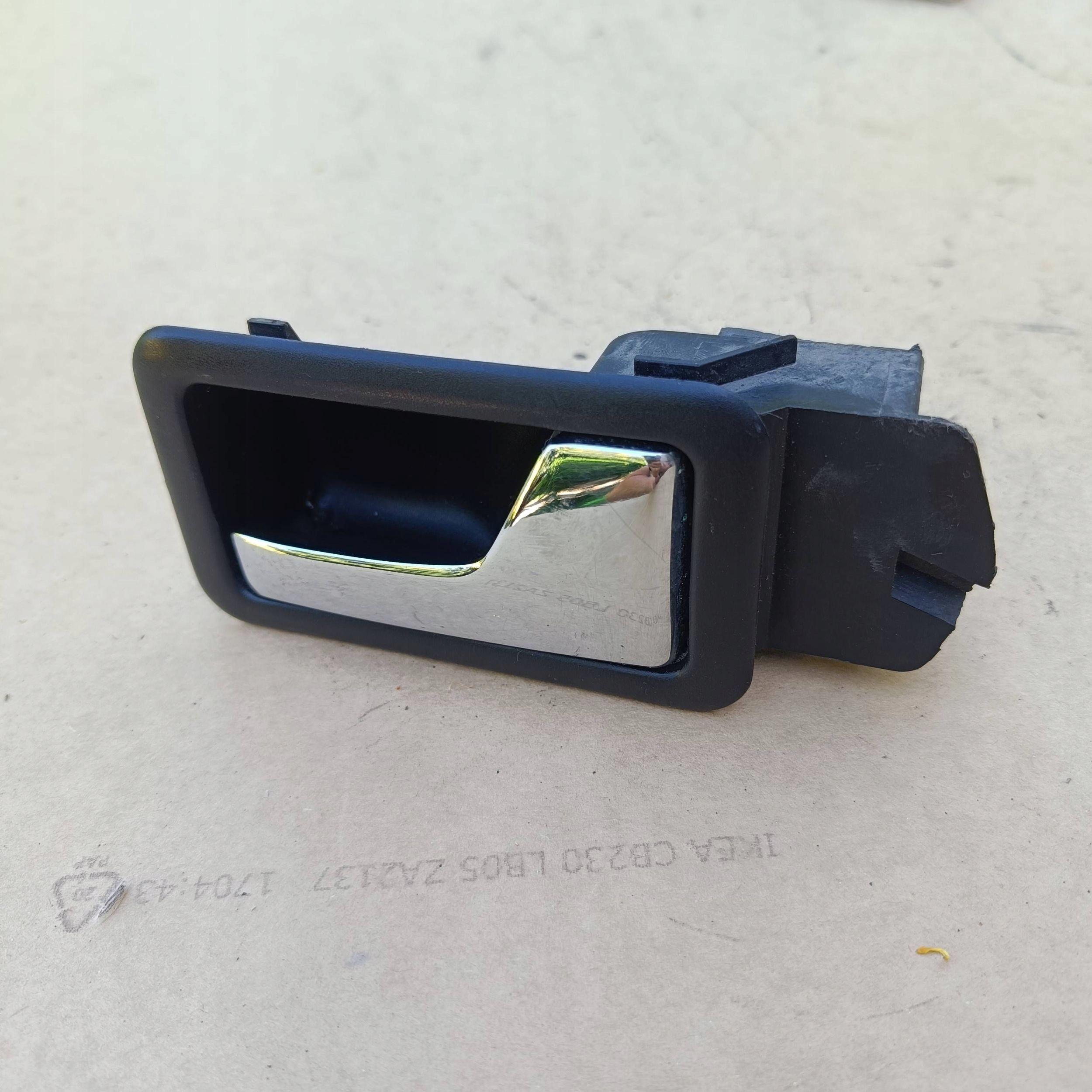 Audi 80 90 S2 B4 1992 front side right handle inner door przednich