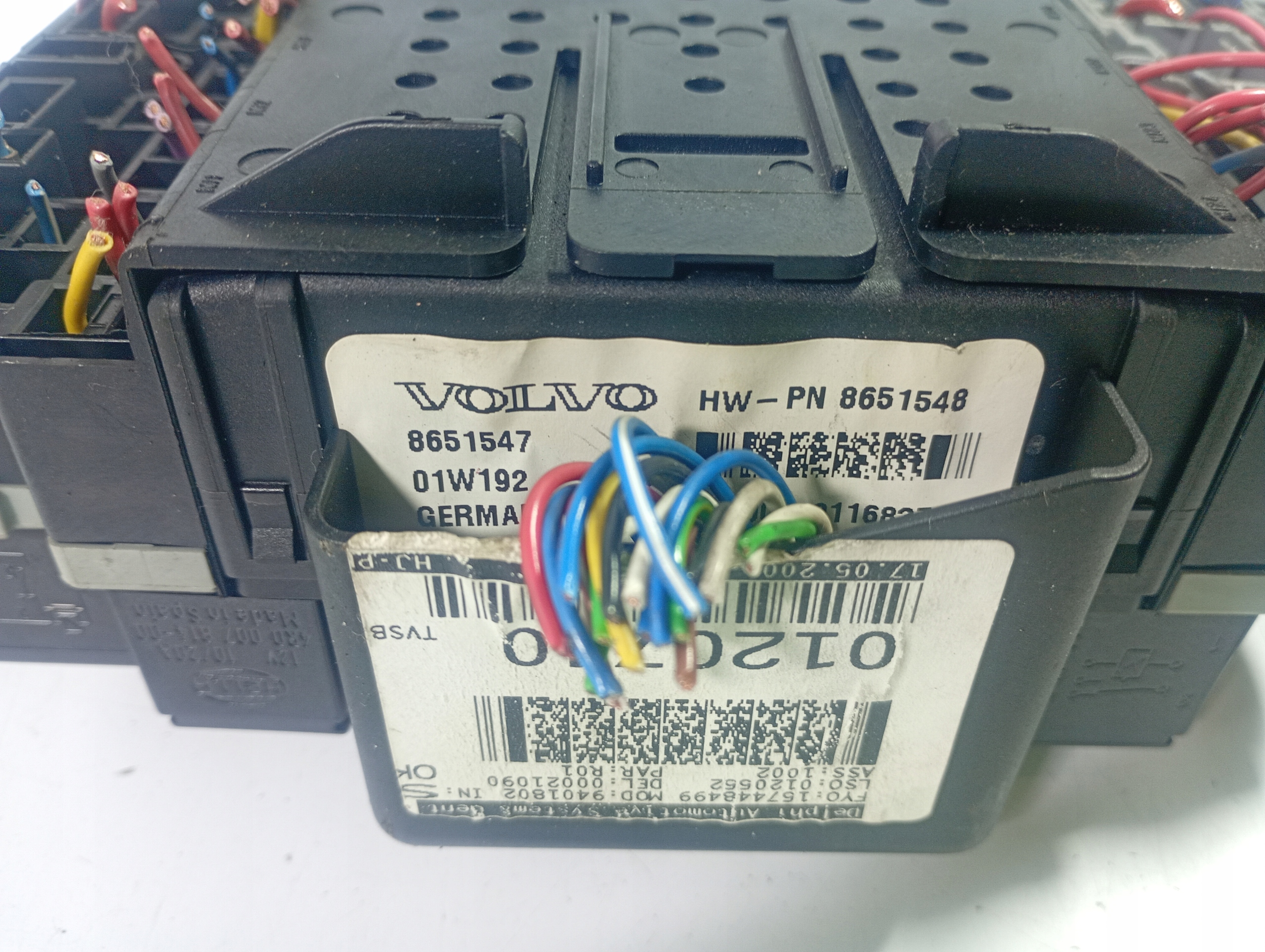 Volvo S60 00-10 Module Module fusibles OE 8651547