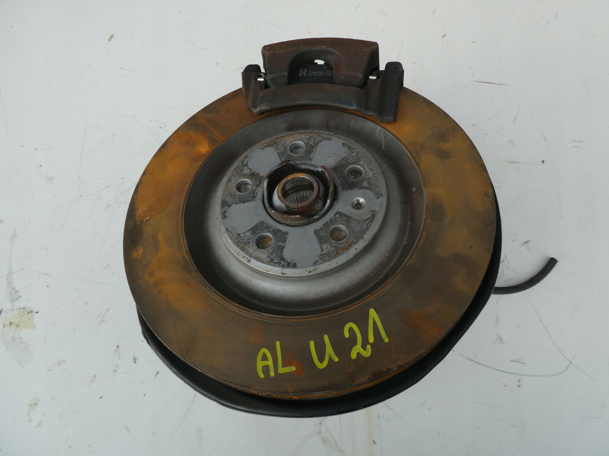 otoč levá záď čepu AUDI Q7 4M0505431AF