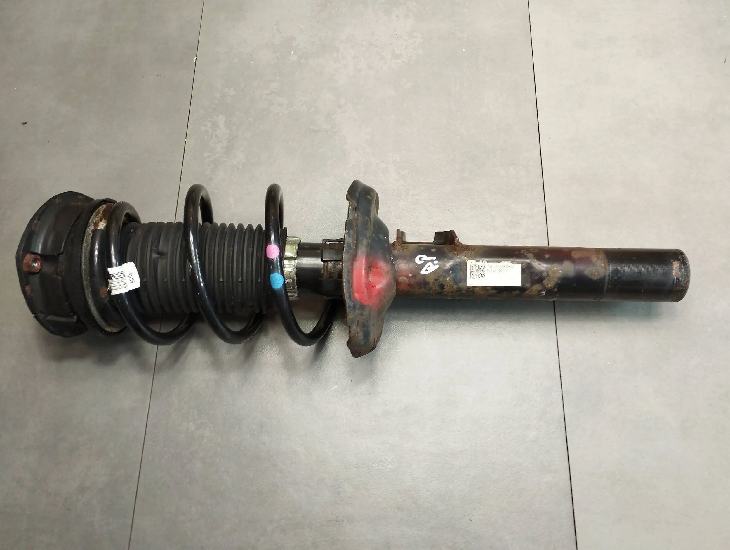 VW GOLF VII shock absorber right front 5Q0413023FH