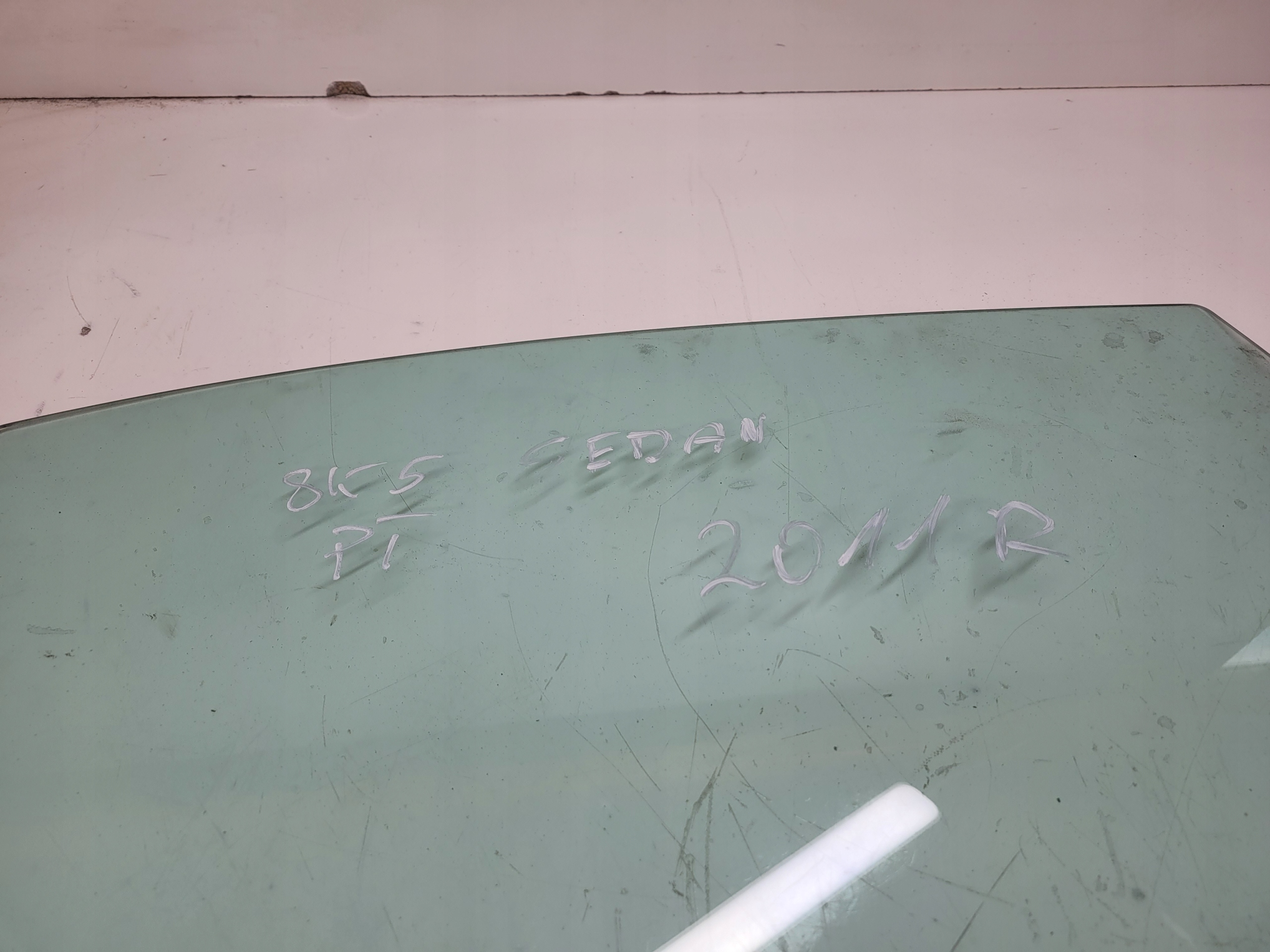 window side door right rear part AUDI A4 B8 2011R. 8K5 sedan original !!!