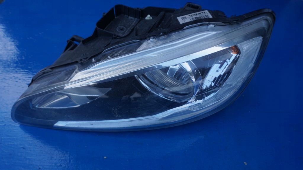 VOLVO S60 V60 LIFT - left light H7 EUR