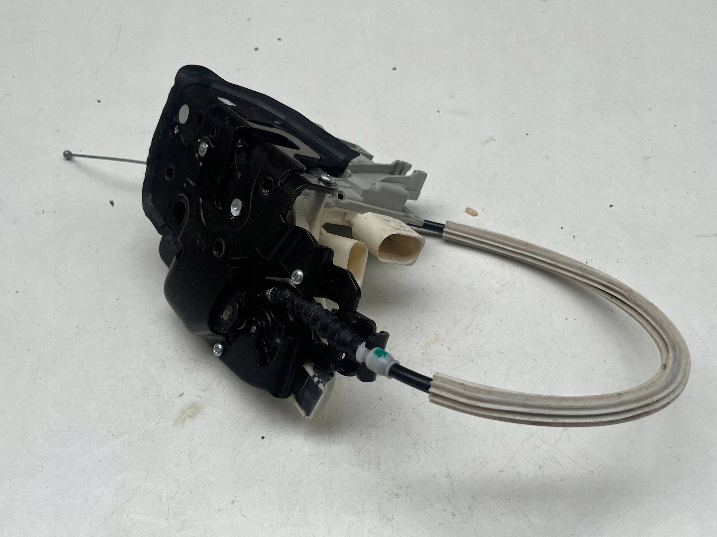 AUDI Q7 4M lock door left front DOCIAG 4M1837015F @M