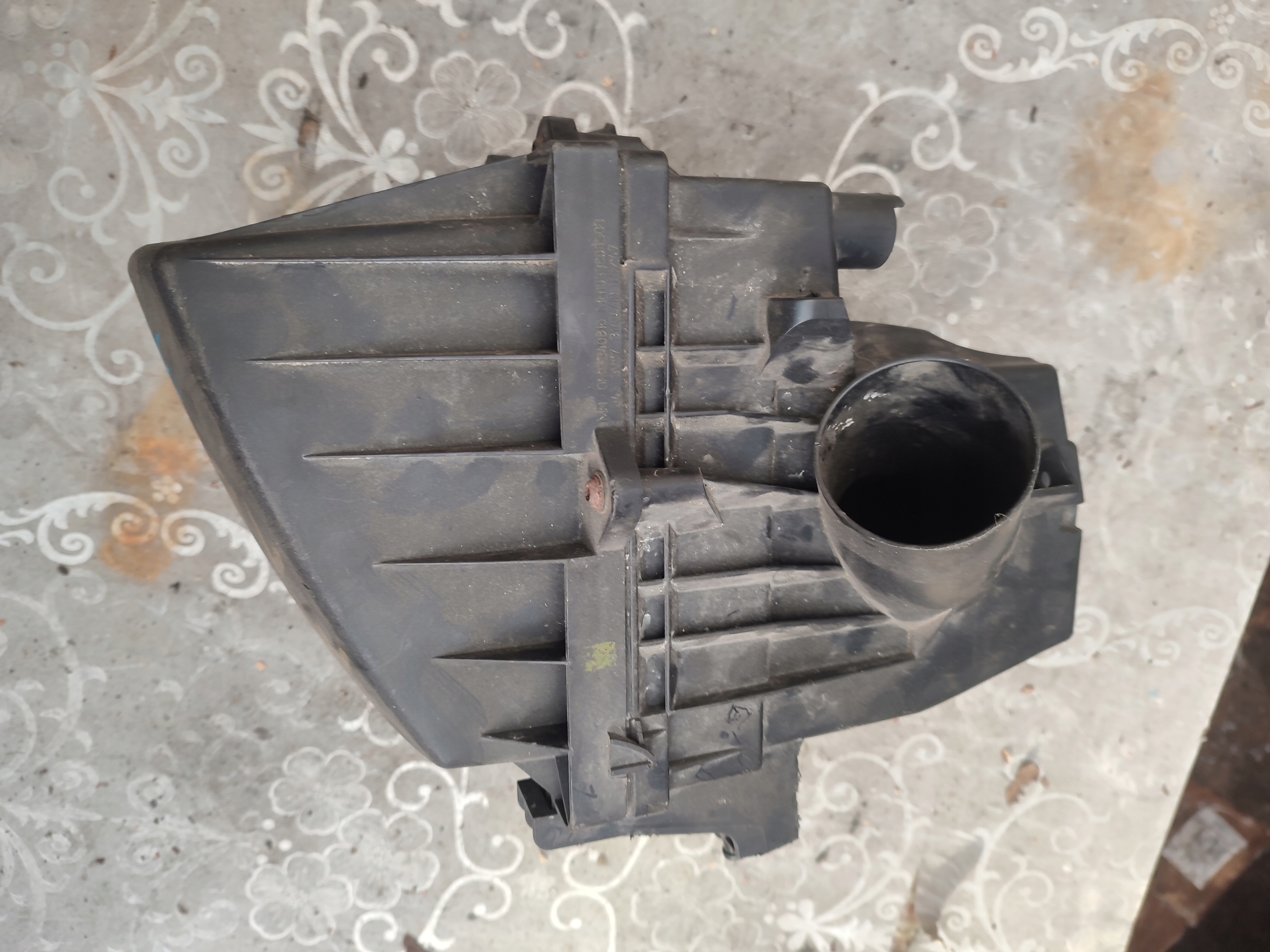 Gehäuse filter luft OPEL MERIVA B 13340816