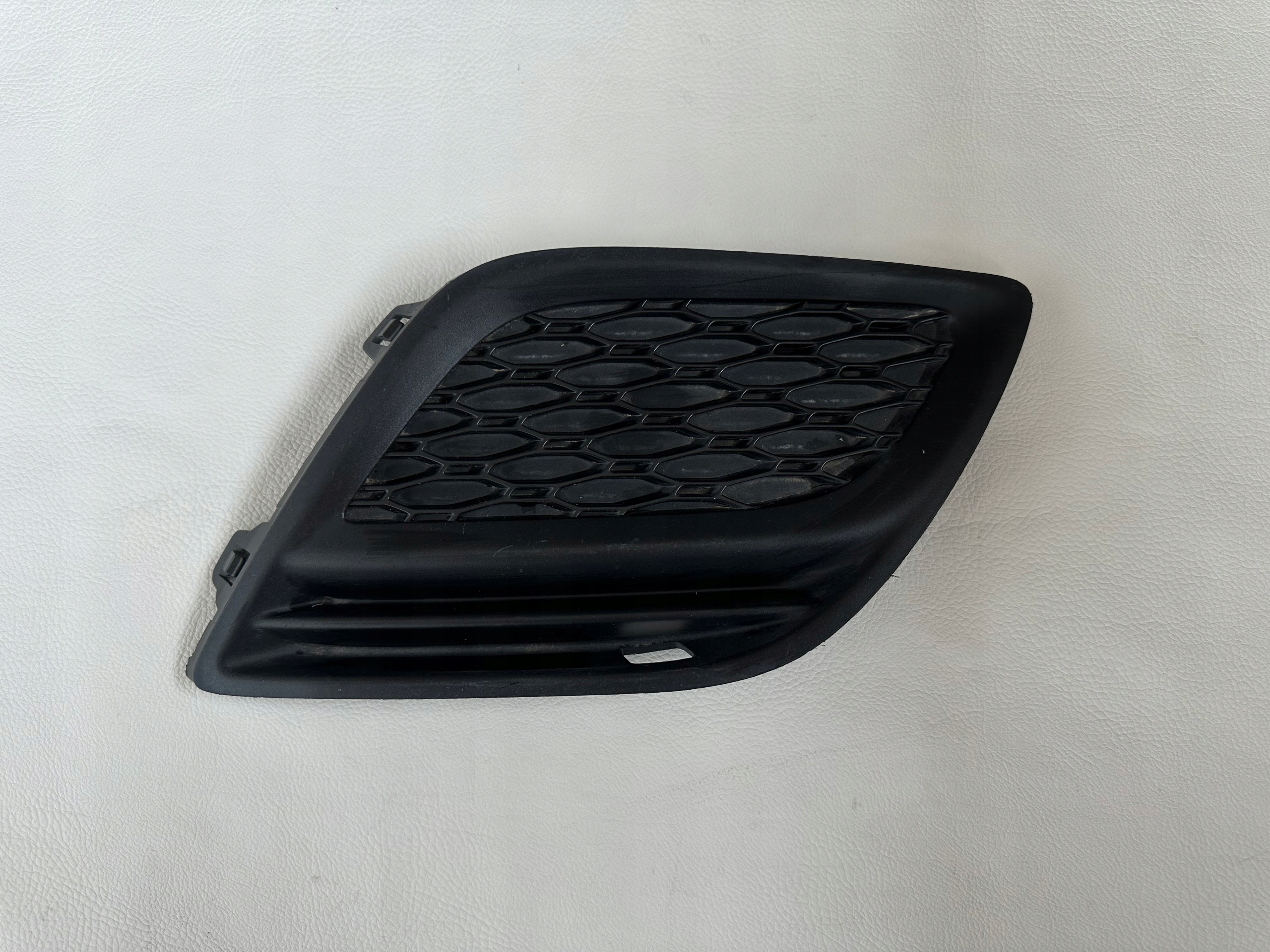 VOLVO XC60 LÜFTUNGSGITTER DER STOSSSTANGE LINKS 31290657