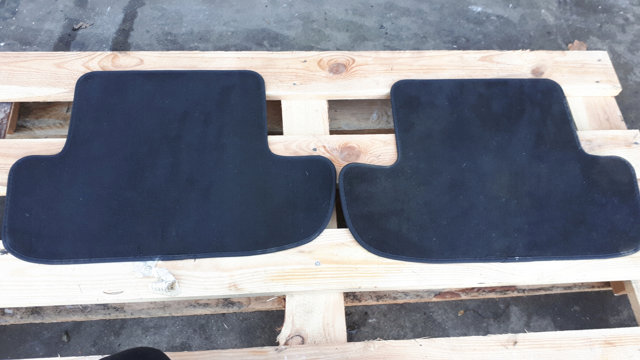 A5 8T LIFT коврик левый правый задний задний 2X A4 B8