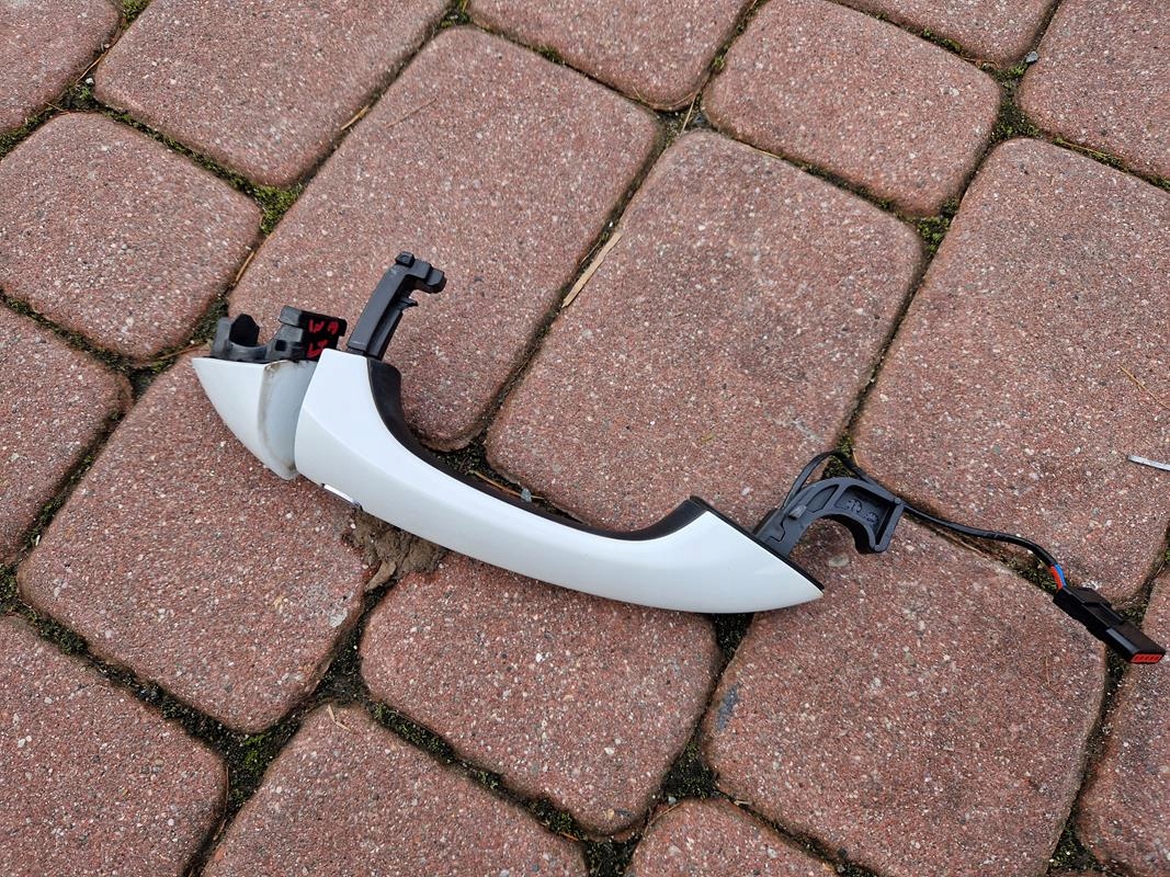handle bezprzewodowa Opel Insignia B biala KEYLESS