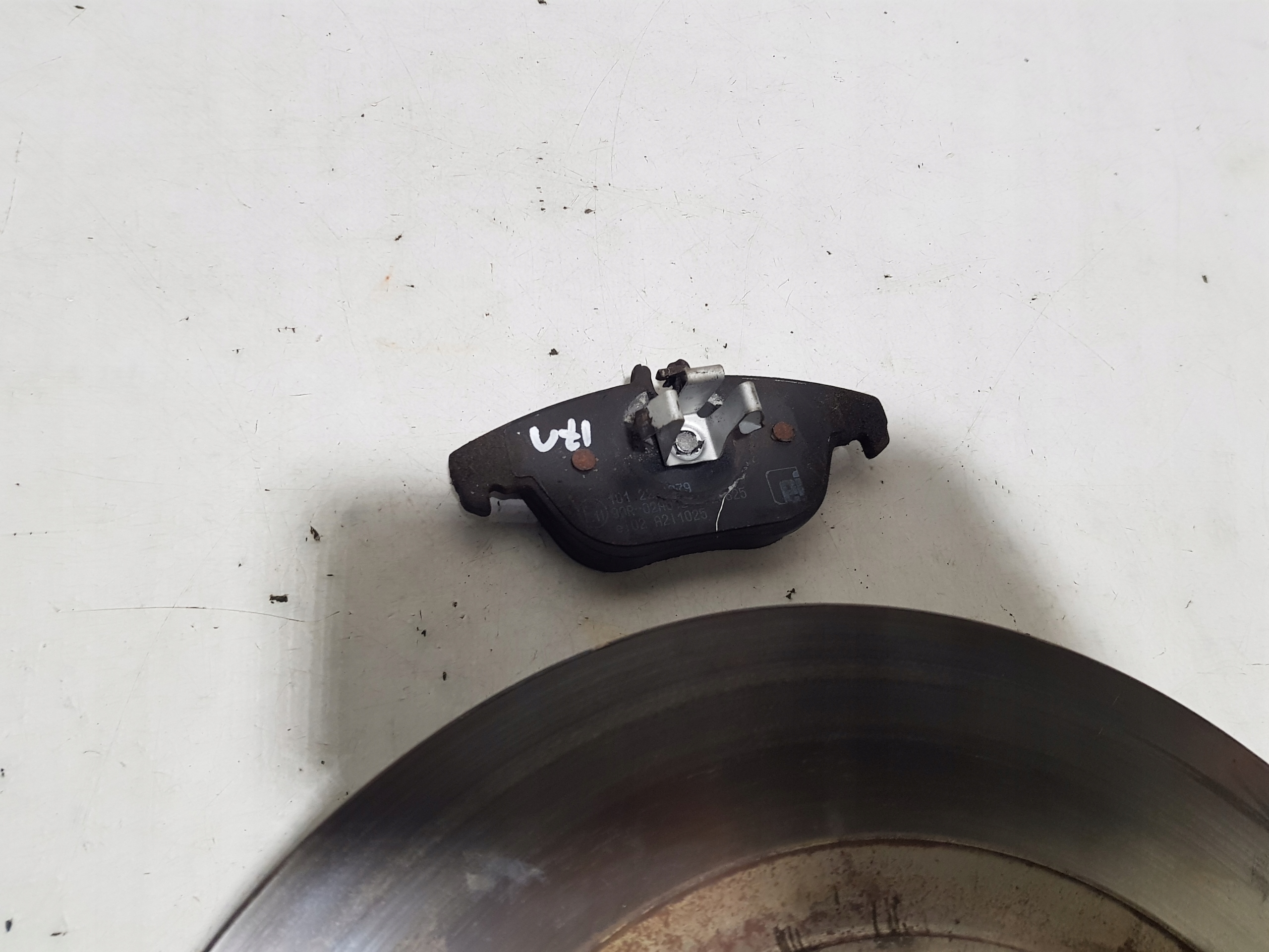 discs plates rear part rear. MERCEDES W207 W204 right left KOMPLET