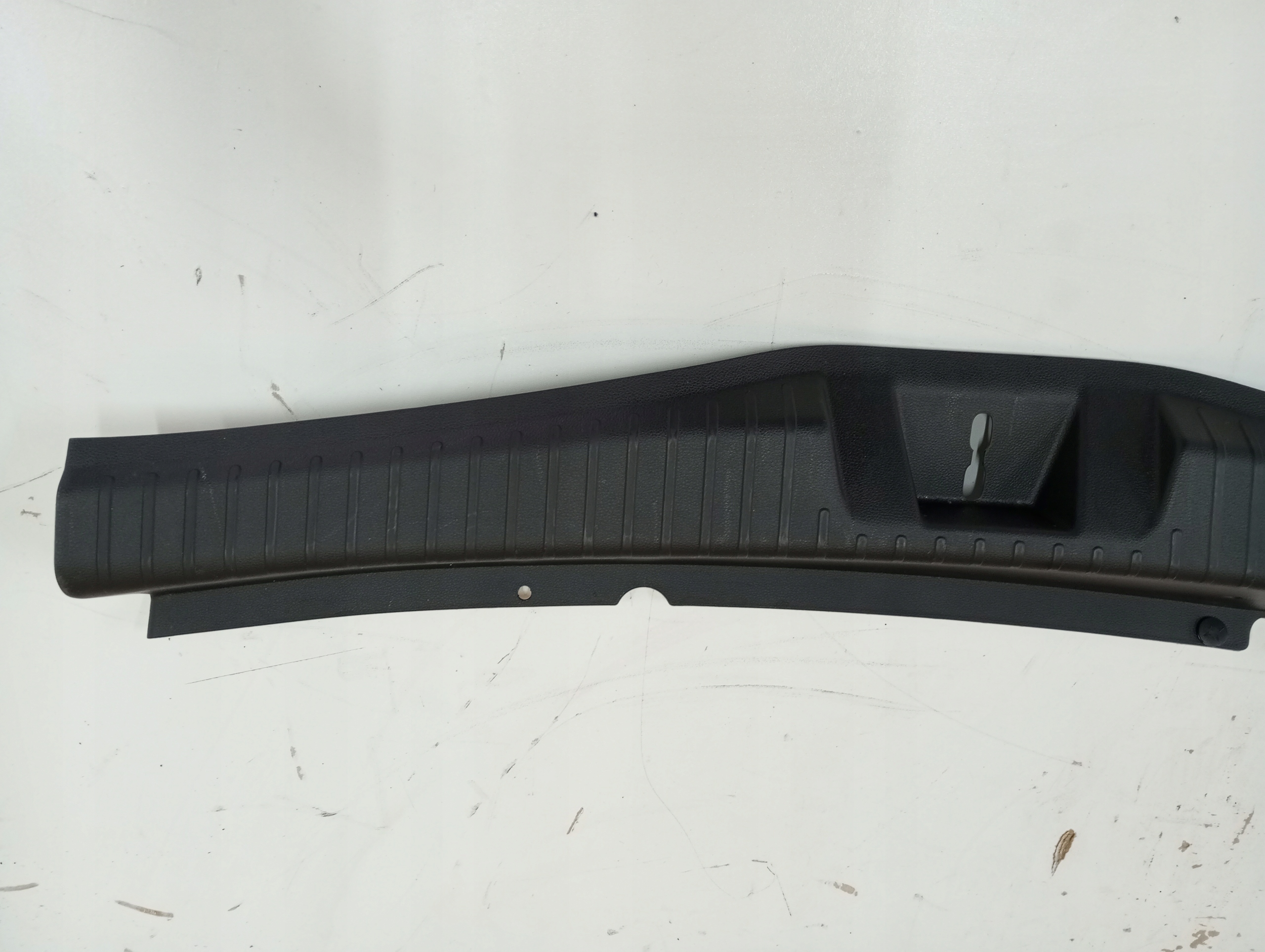 spoiler cover for rear panel DACIA JOGGER 849909482R