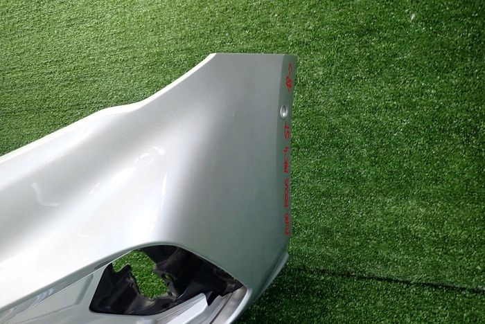 FORD FOCUS MK4 IV ST-LINE Frontstoßstange vorne