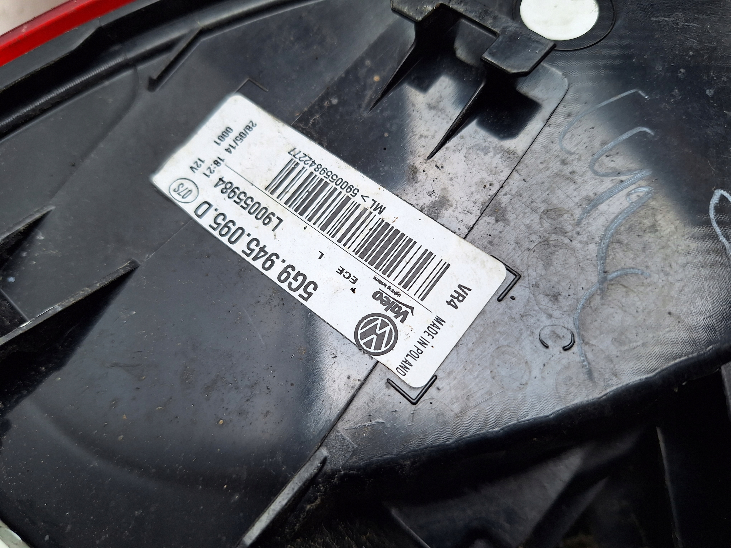 VOLKSWAGEN GOLFV VII 12-16 light rear part left KOMBI