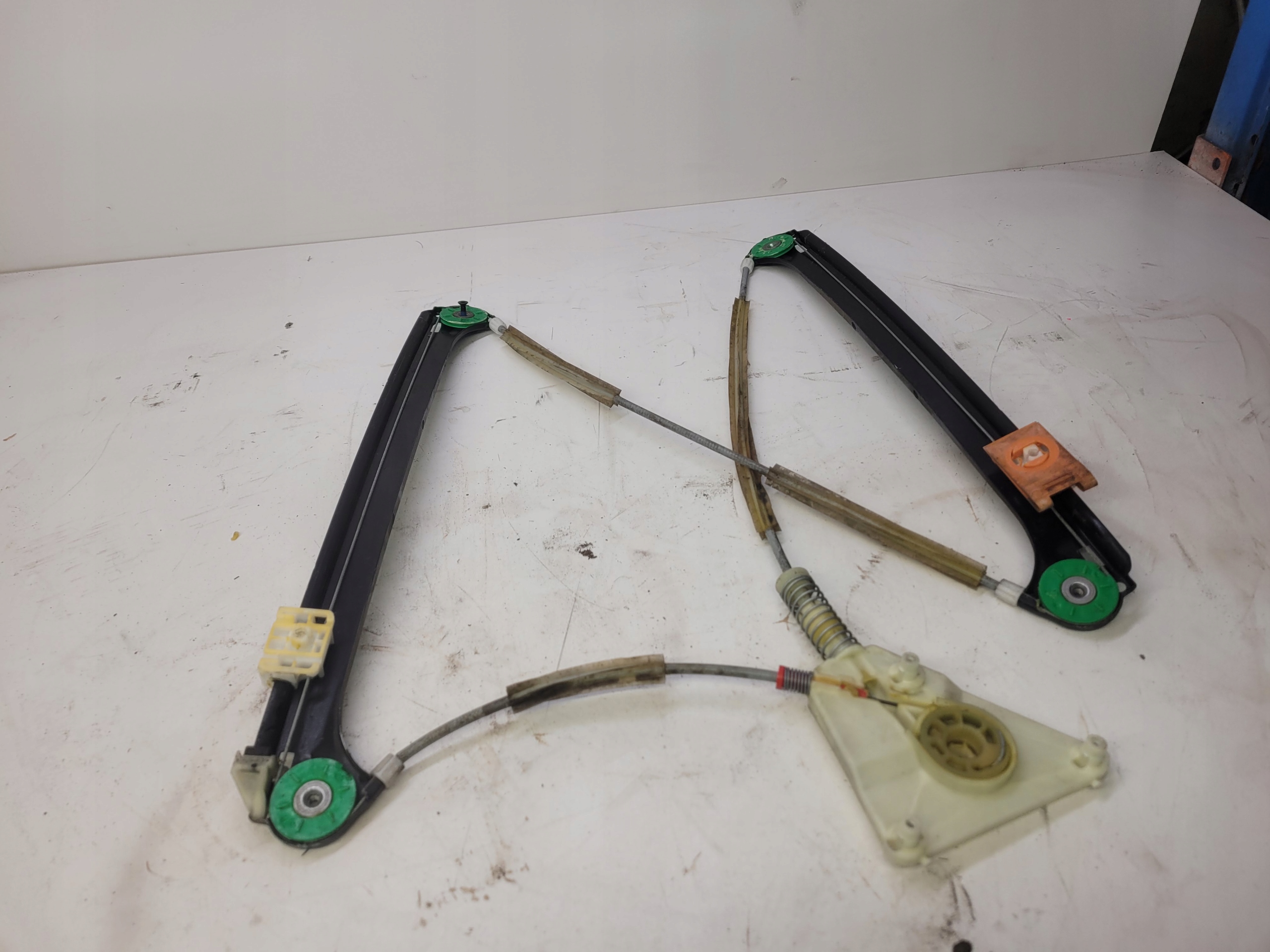 mechanism windows left front AUDI A3 8P4837461A