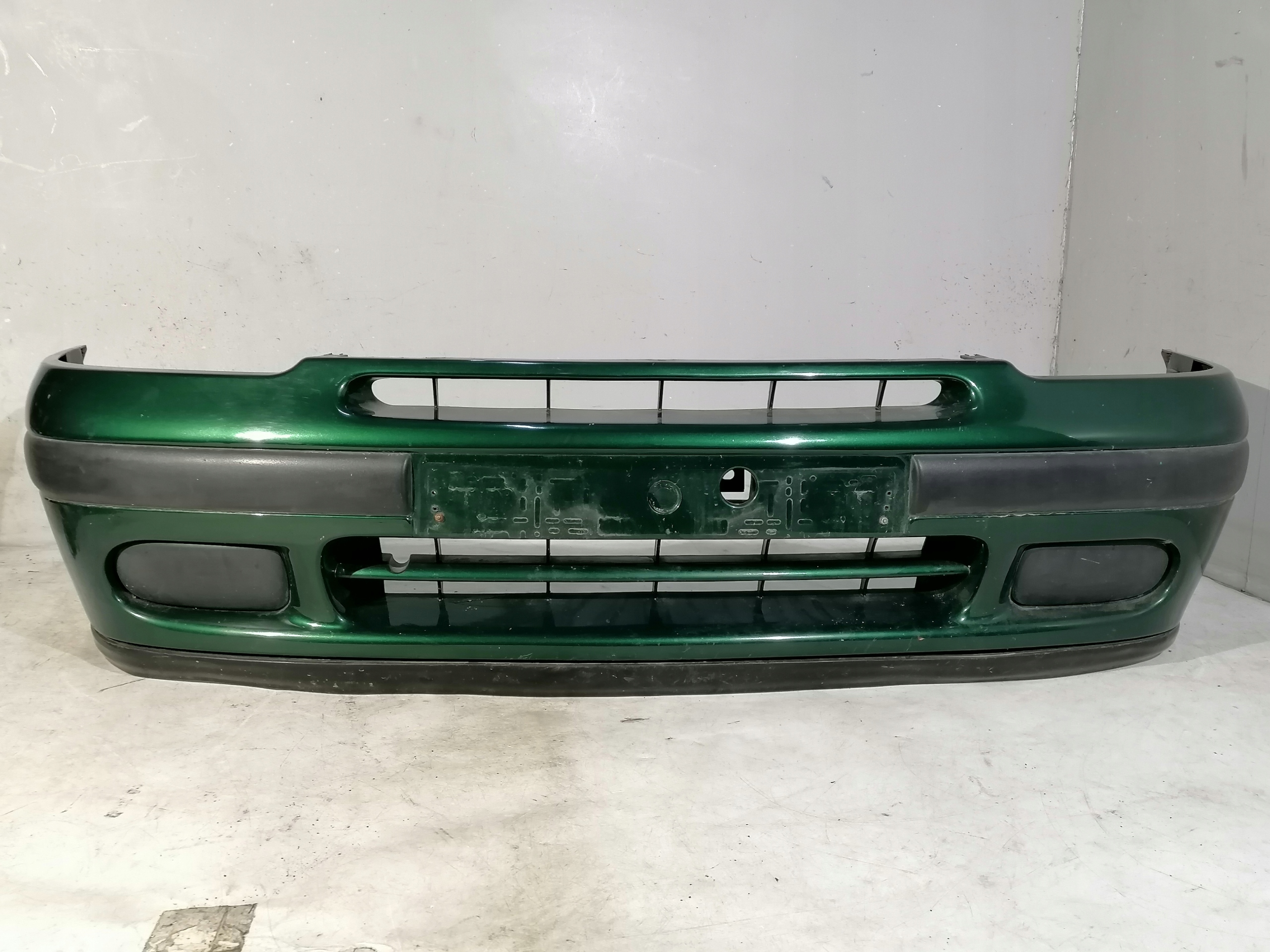 Renault Clio and lift bumper front front NV926