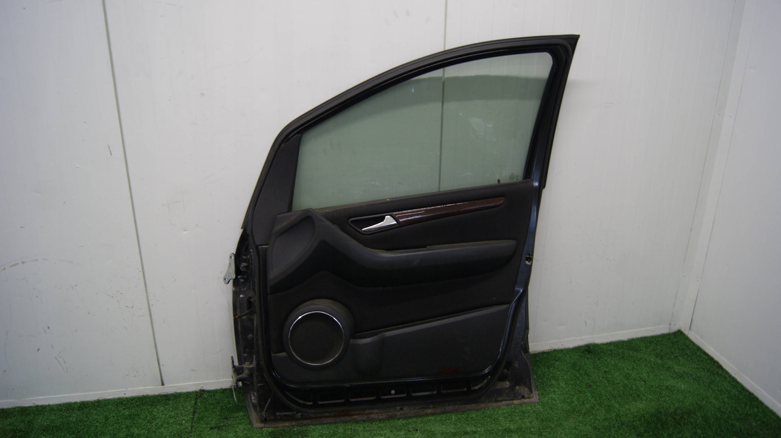 door right front MERCEDES-BENZ B KLASA W245 KOD 191