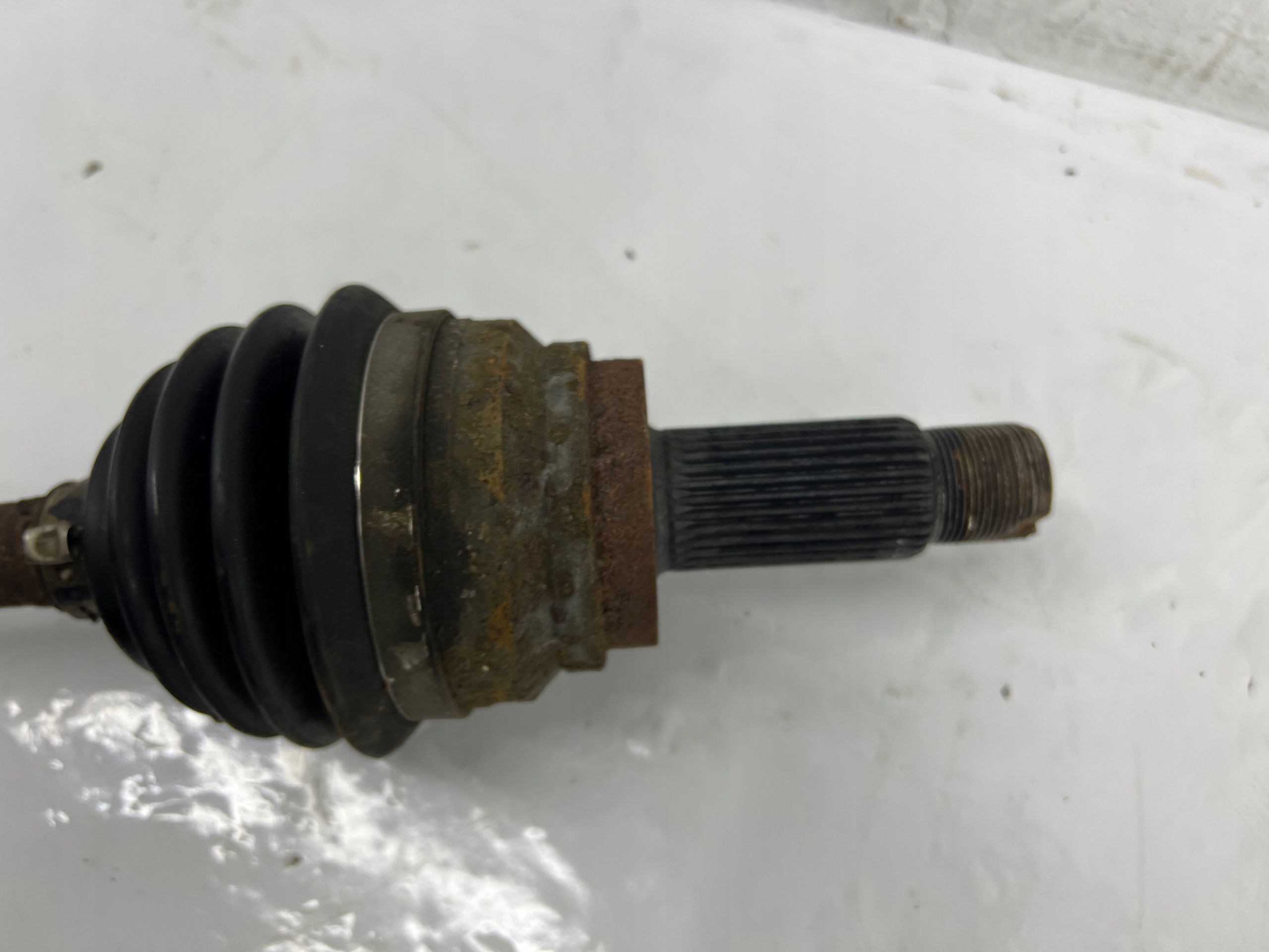 BMW X5 X6 E70 E71 3.0 D 286KM X-DRIVE semi-axis left front left front