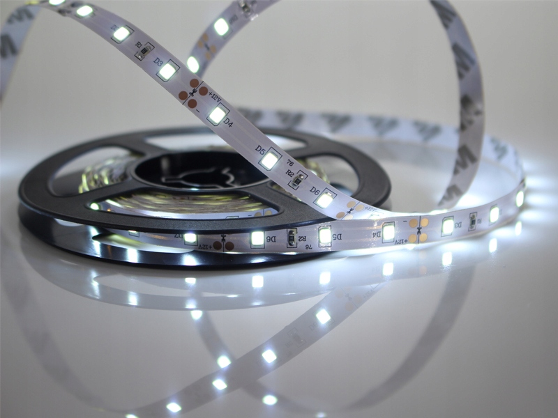 TAŚMA LED SAMOPRZYLEPNA PASEK LED JEDEN KAWAŁEK 10m ROLKA DO CIĘCIA BIAŁA Klasa efektywności energetycznej - stara klasyfikacja A