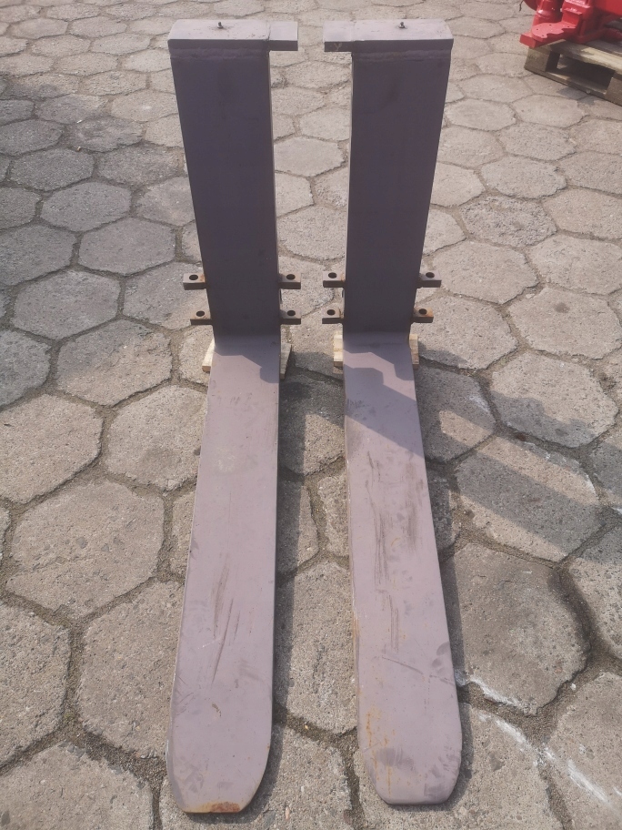 123 - Вила для штабелера 8 т * комплект * імпорт Швеція