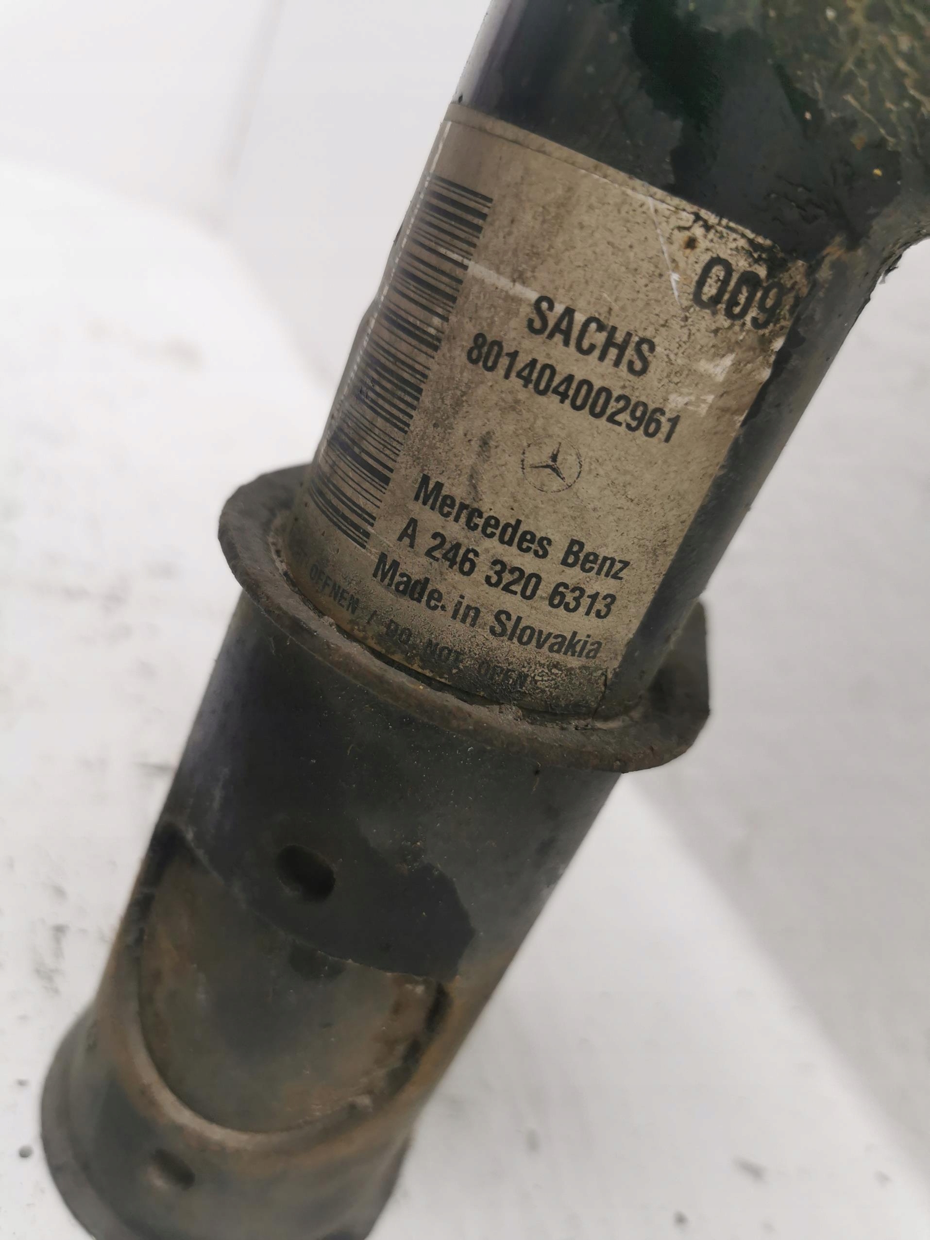 shock absorber left front MERCEDES B-KLASA W246 A2463206313
