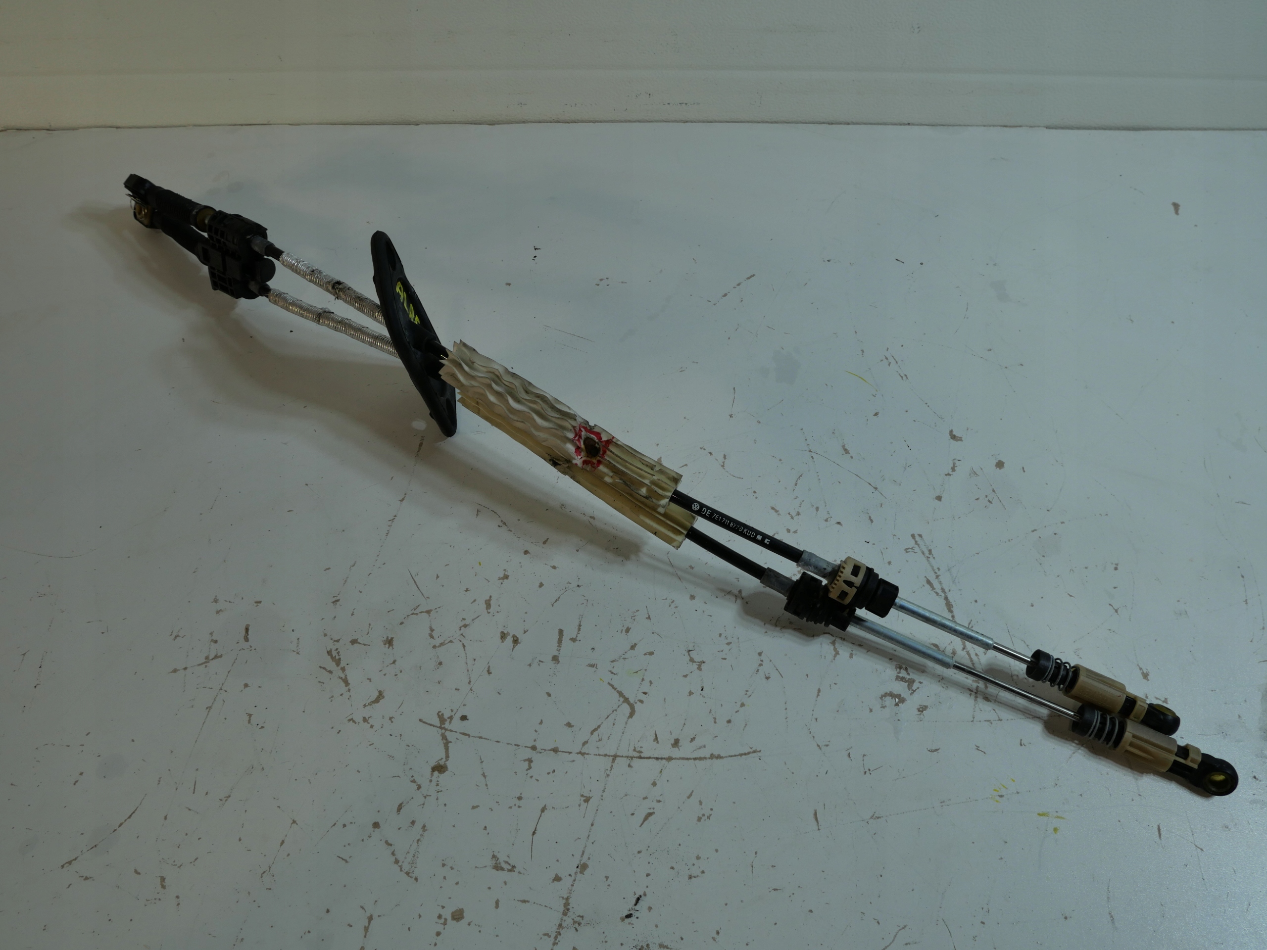 Bowdenzug Schalt getriebe VW T6 6 getriebe 7E1711877D