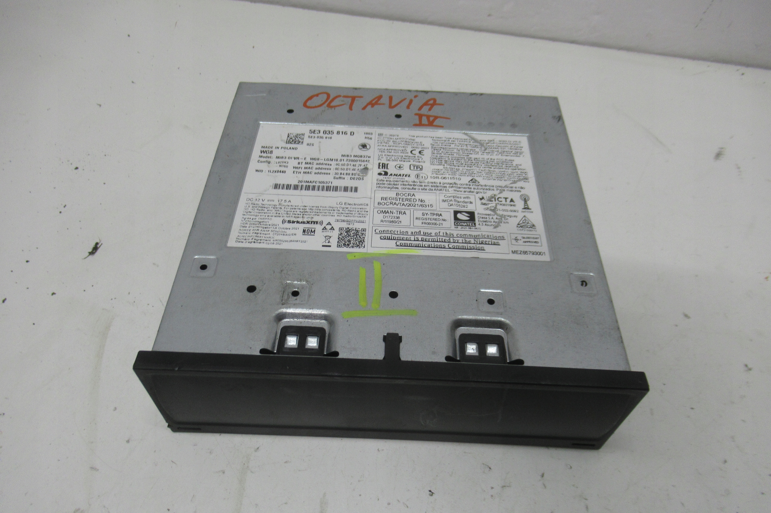 SKODA OCTAVIA IV player navigation devices 5E3035816D