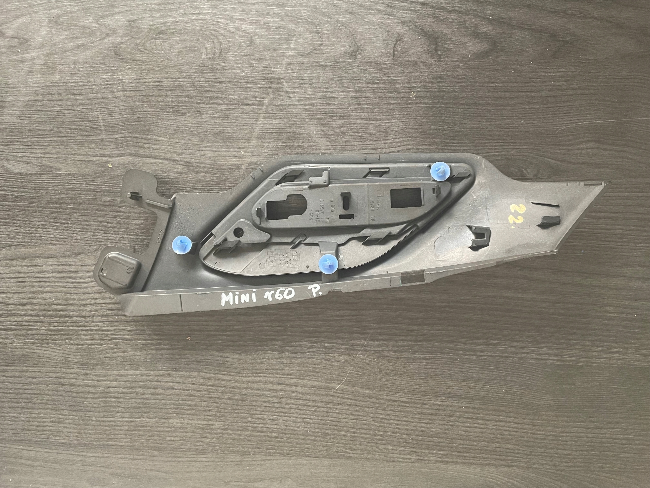 поворотник крыла левый MINI R60 616979